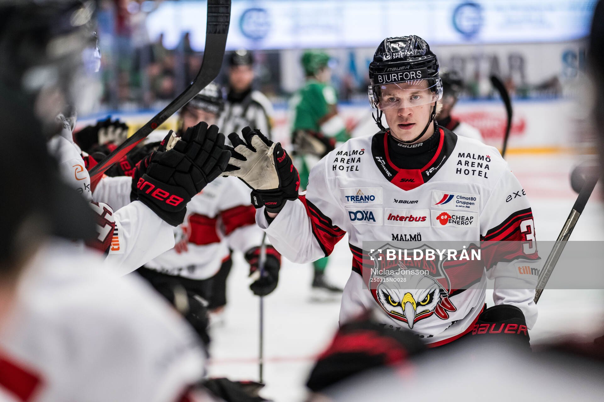 Malmö Redhawks Joona Ikonen jublar