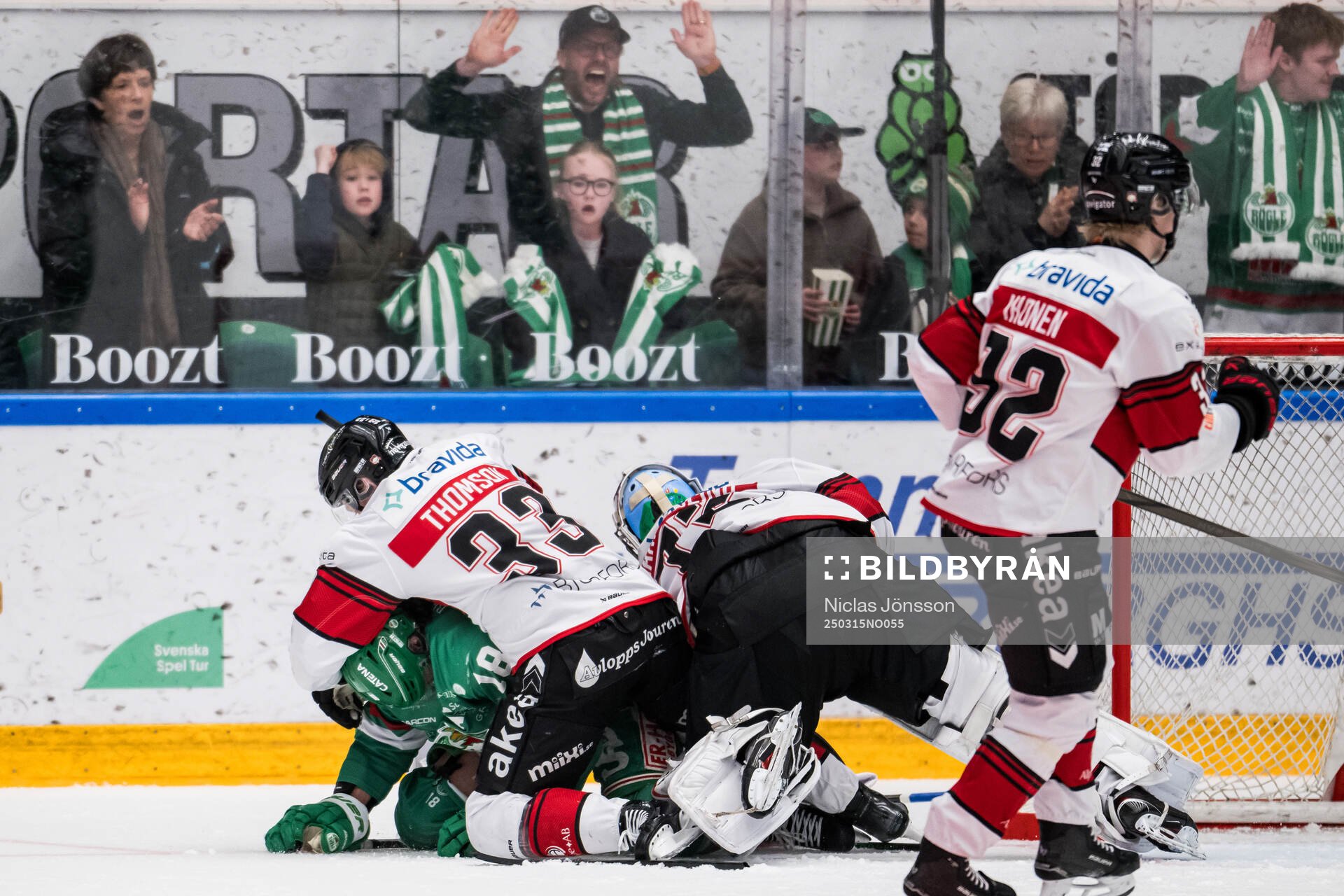 Malmö Redhawks Lassi Thomson och målvakt Daniel
