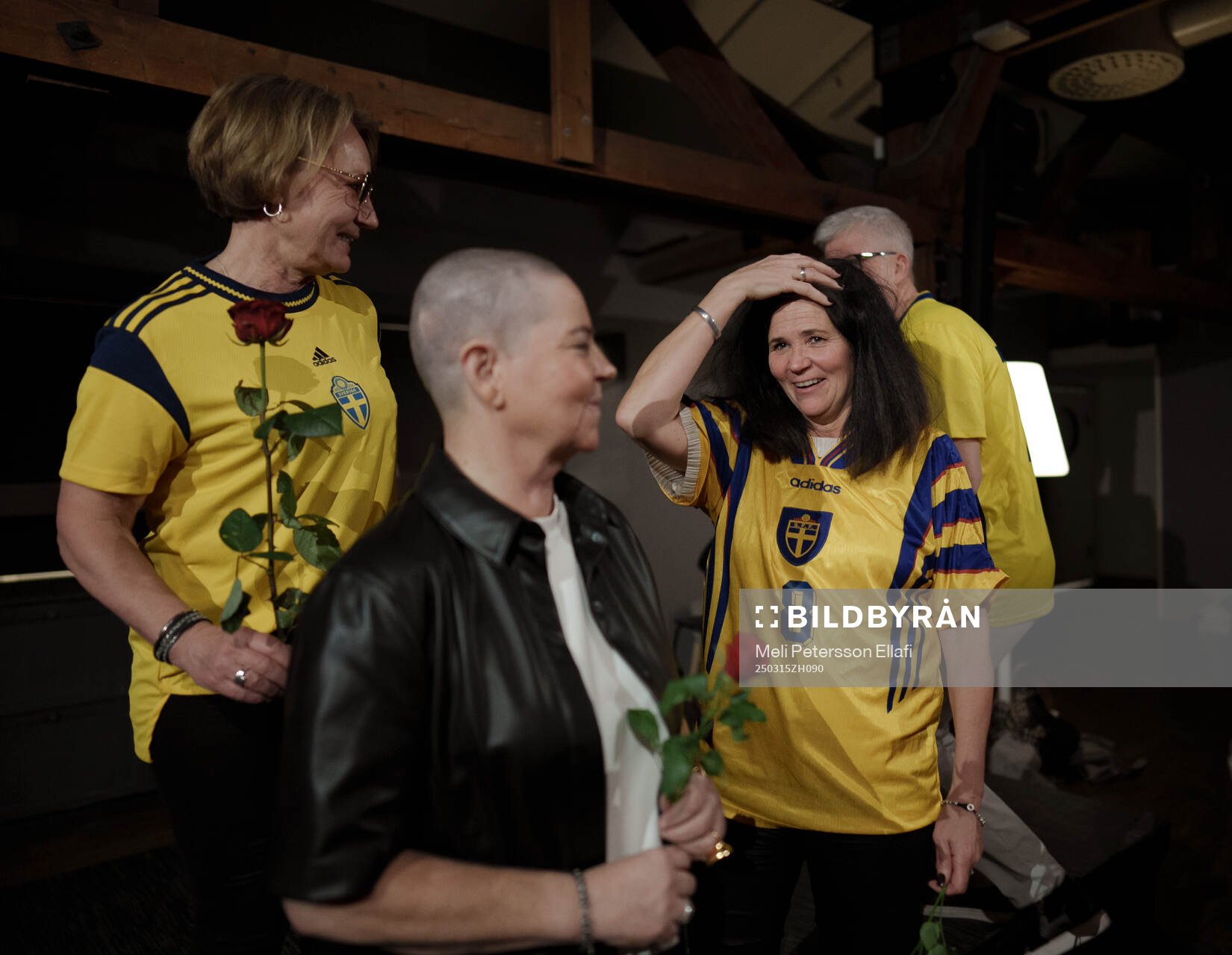Marika Domanski Lyfors med vänner fotograferade