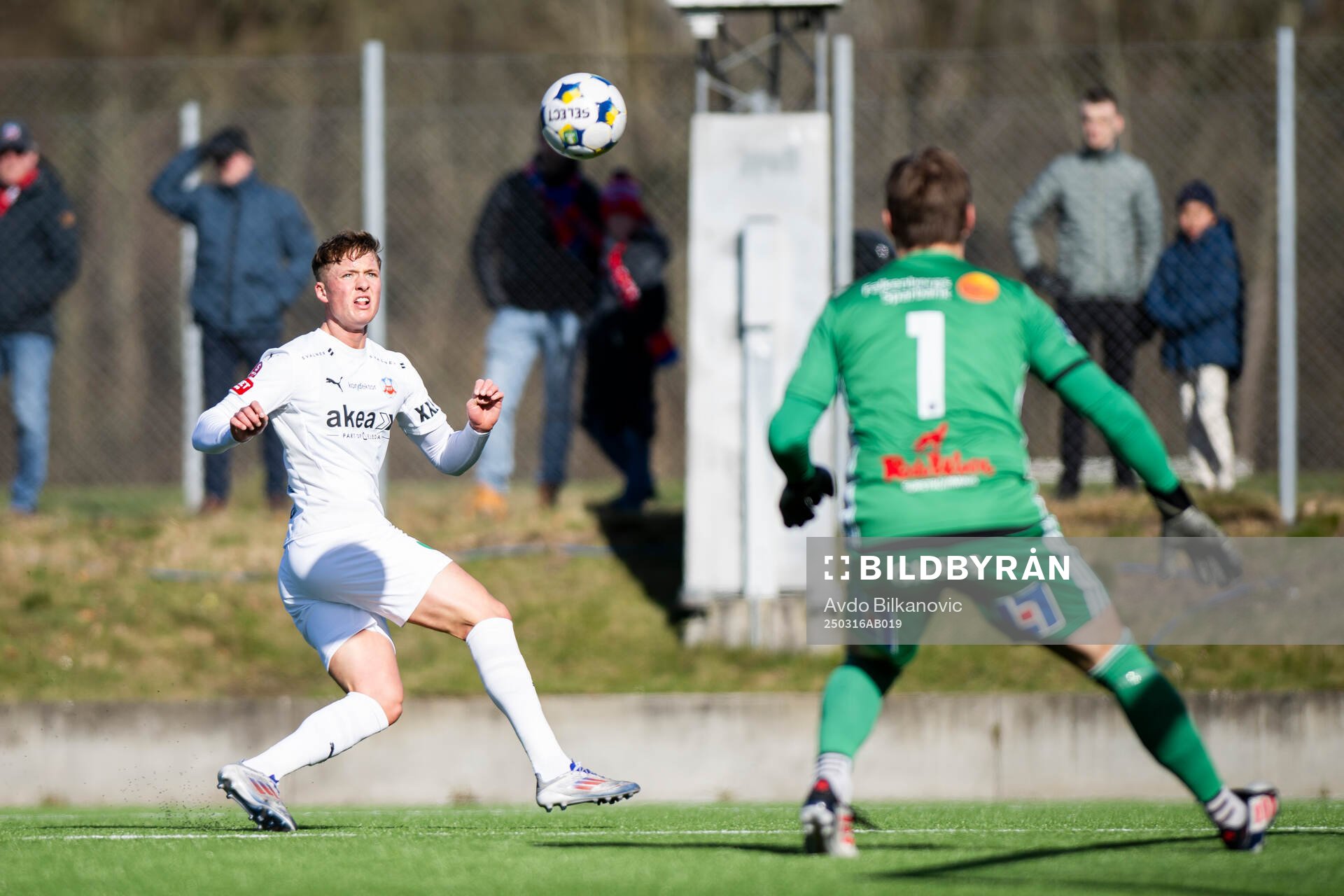 Helsingborgs Marcus Gudmann mot Falkenbergs målvakt Anton
