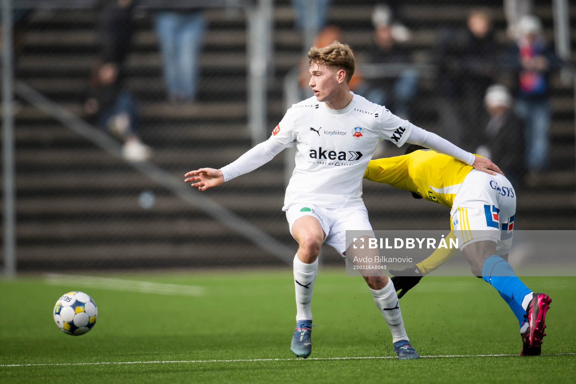 Helsingborgs Benjamin Örn och Falkenbergs Wanbe Godwin