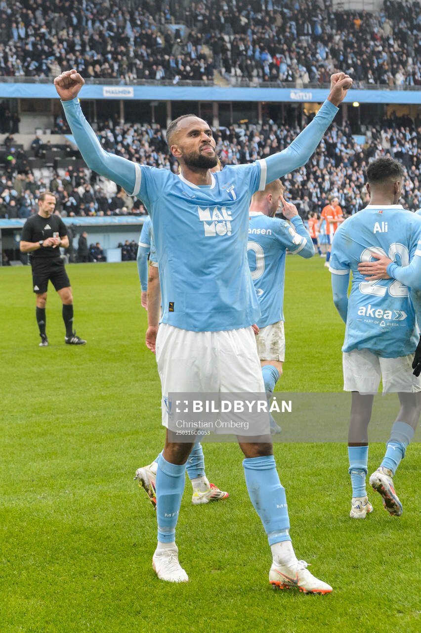 Malmö FFs Isaac Kiese Thelin jublar