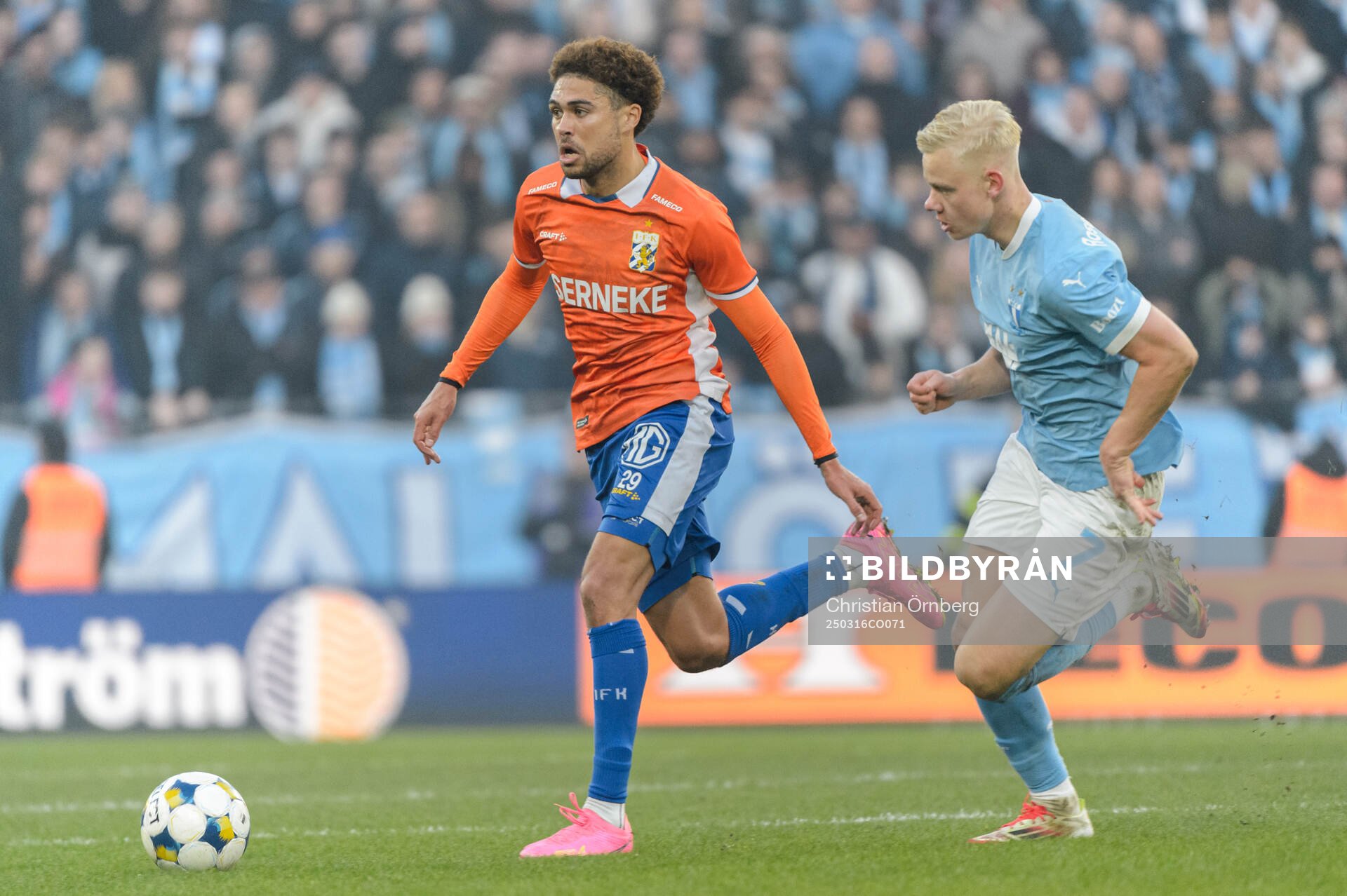 IFK Göteborgs Thomas Santos och Malmö FFs Otto Rosengren