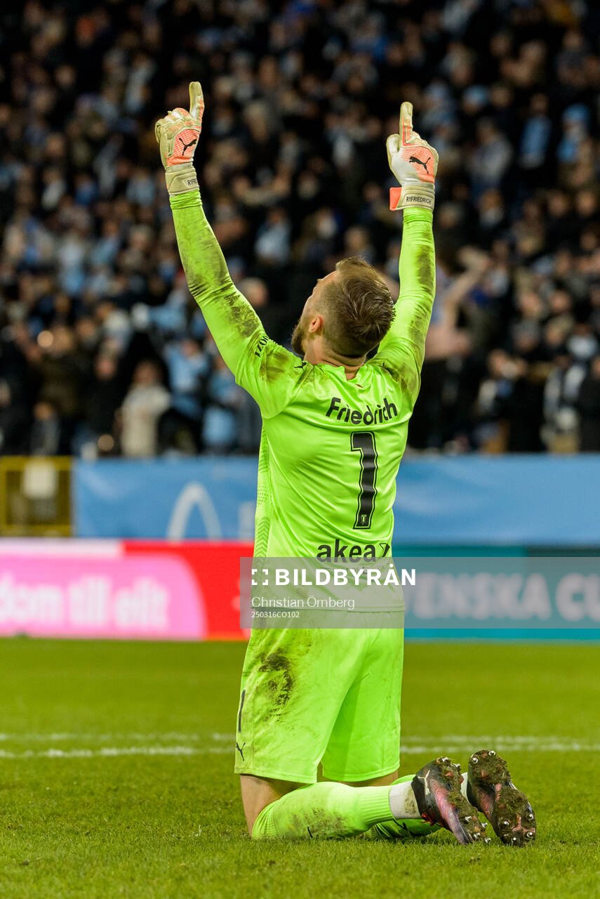 Malmö FFs målvakt Ricardo Friedrich jublar