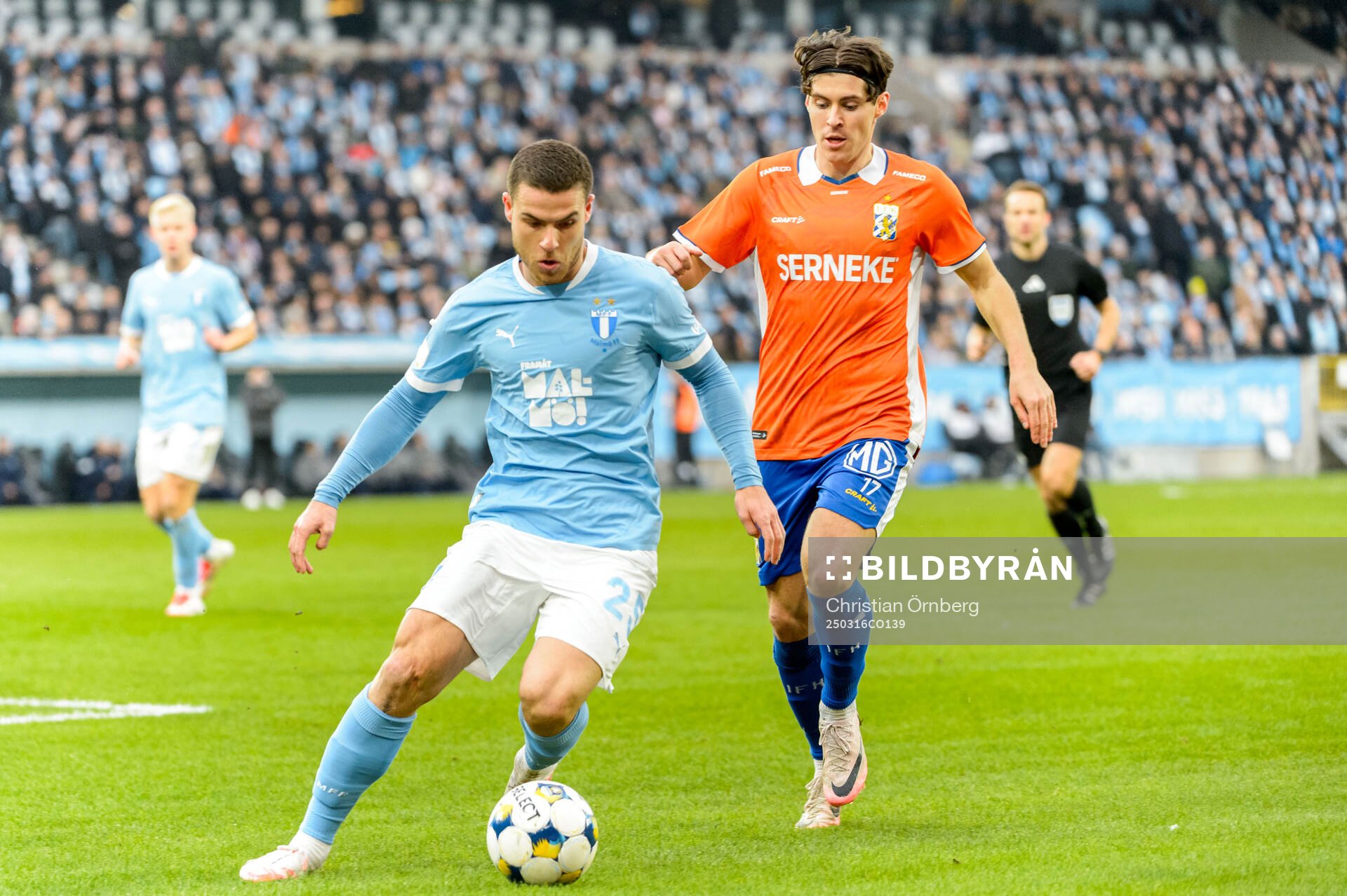 Malmö FFs Gabriel Busanello och IFK Göteborgs Eman