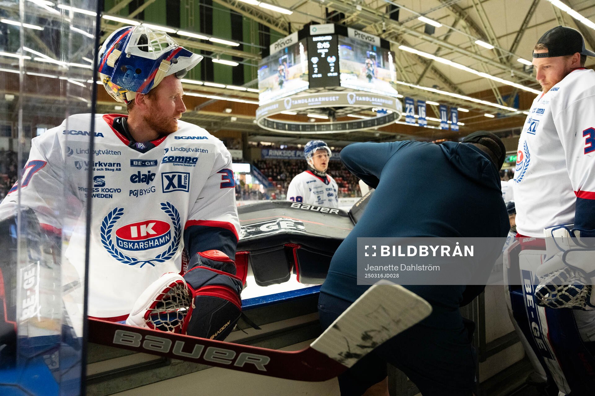 Oskarshamns målvakt Evan Cowley och målvakt Emil Kruse