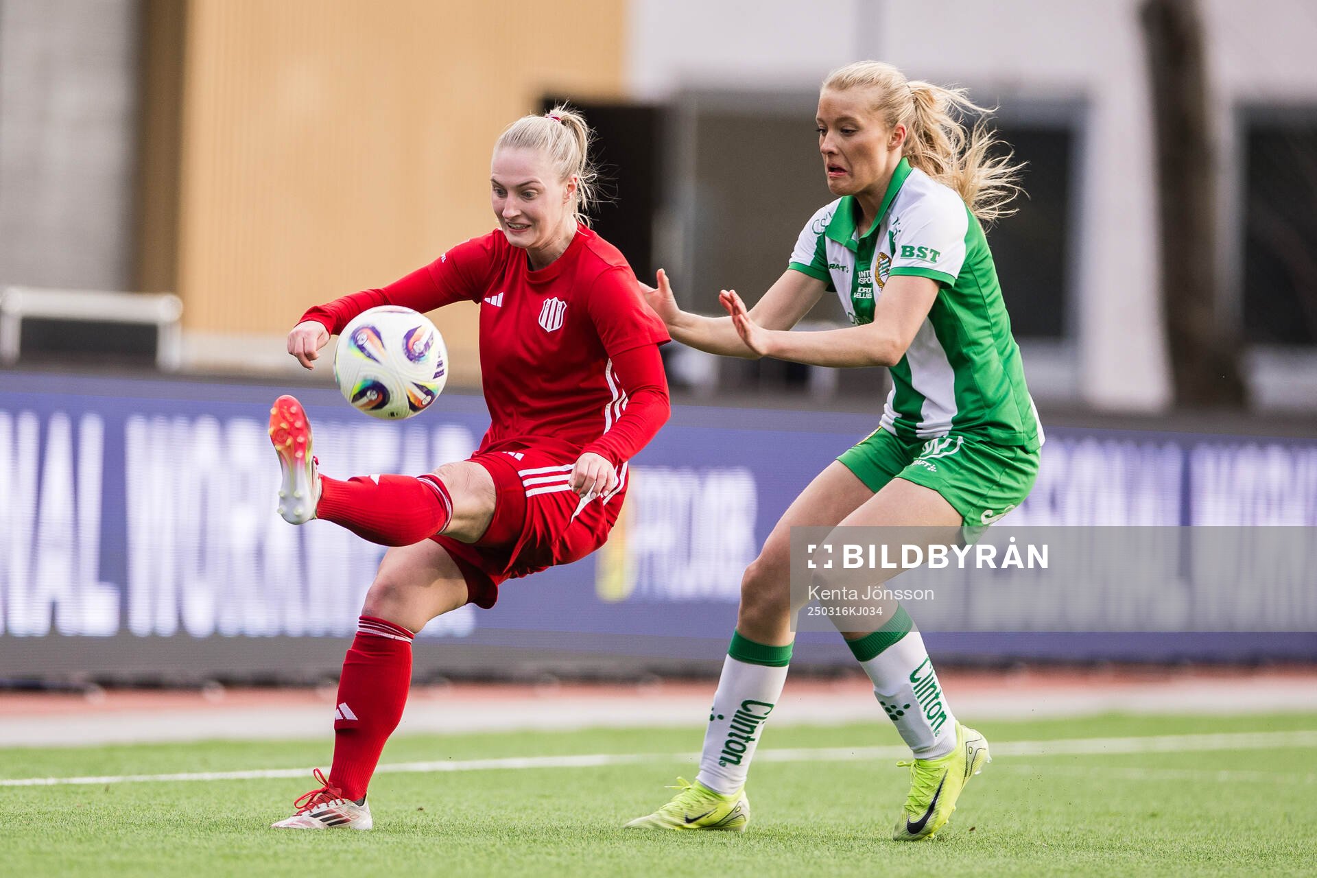 Piteås Emma Viklund och Hammarbys Smilla Holmberg