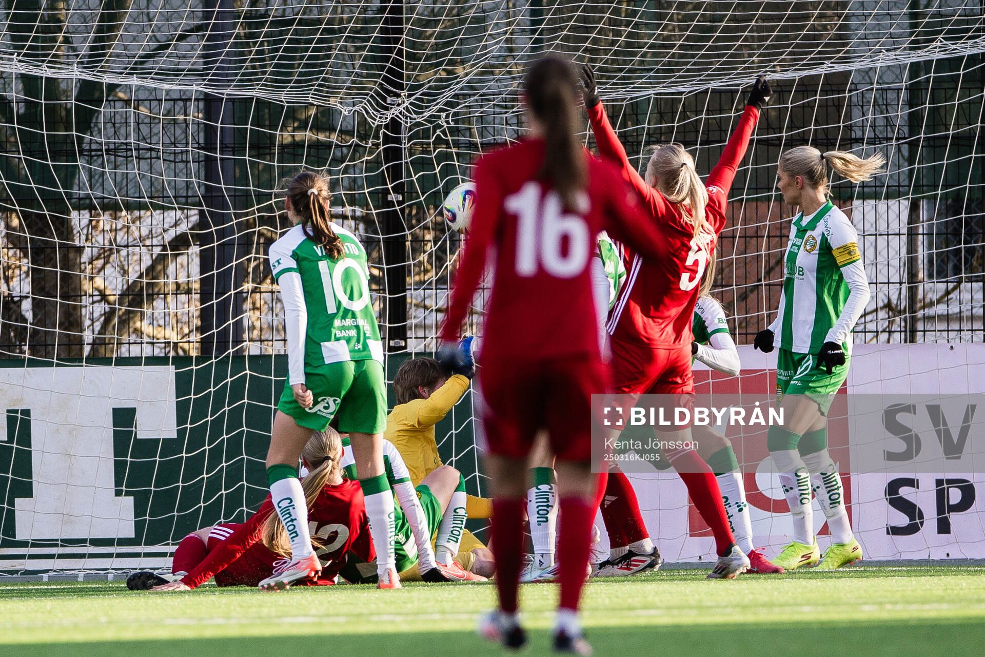 Piteås Sharon Sampson gör 3-1