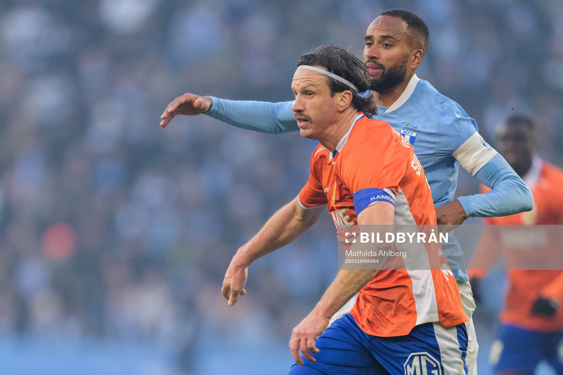 IFK Göteborgs Gustav Svensson och Malmö FFs Isaac Kiese