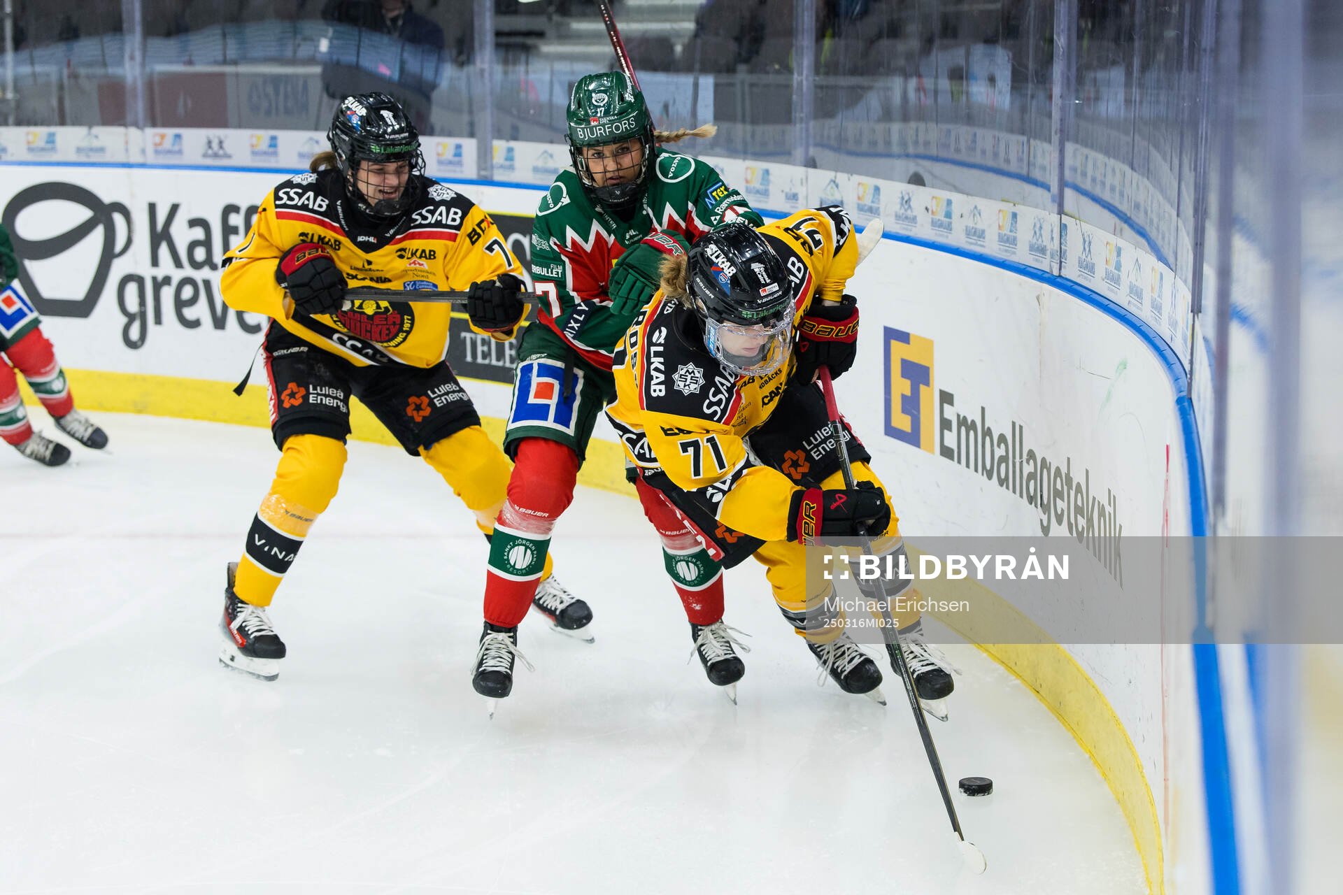 Luleås Tilde Sjödin och Savannah Norcross mot Frölundas