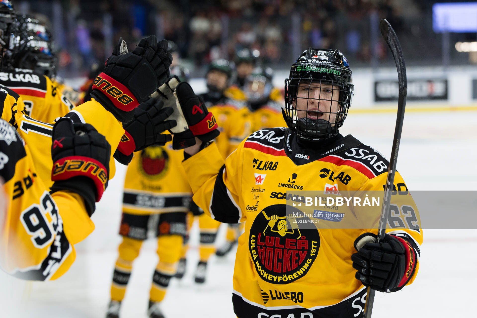 Luleås Sarah Bujold jublar
