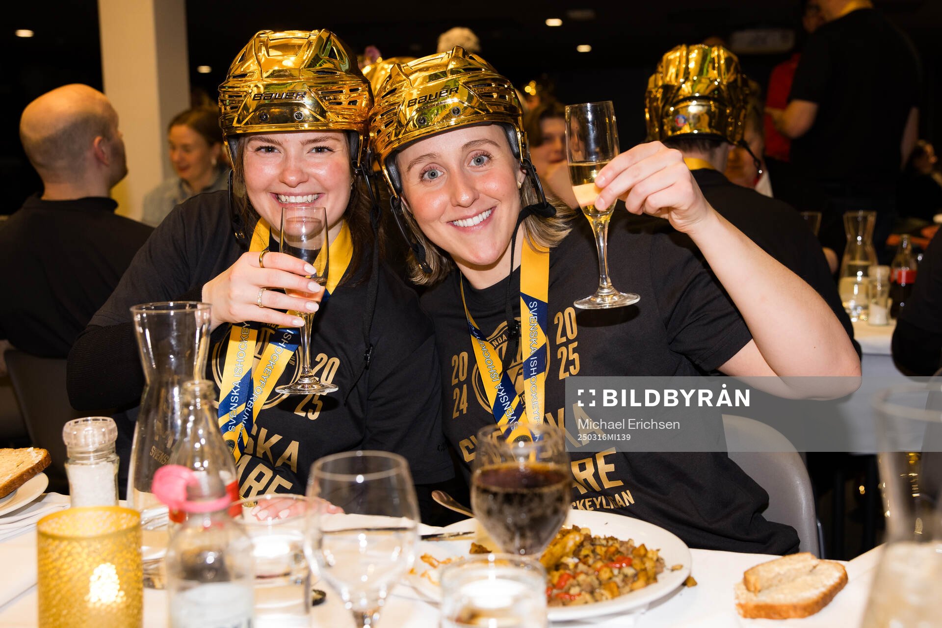 Frölundas Felicia Linder och Hanna Olsson på guldfesten