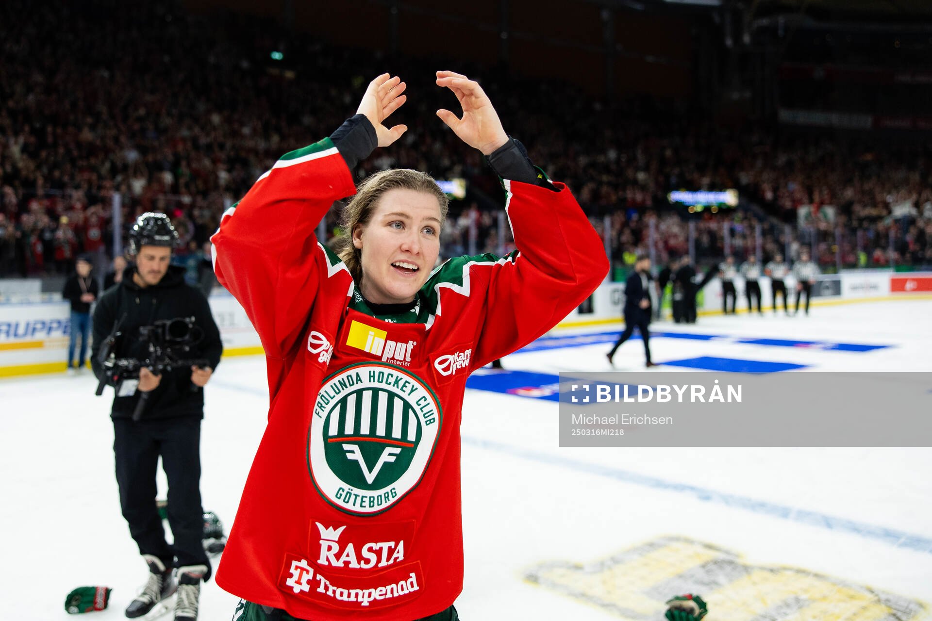 Frölundas Andrea Dalen jublar