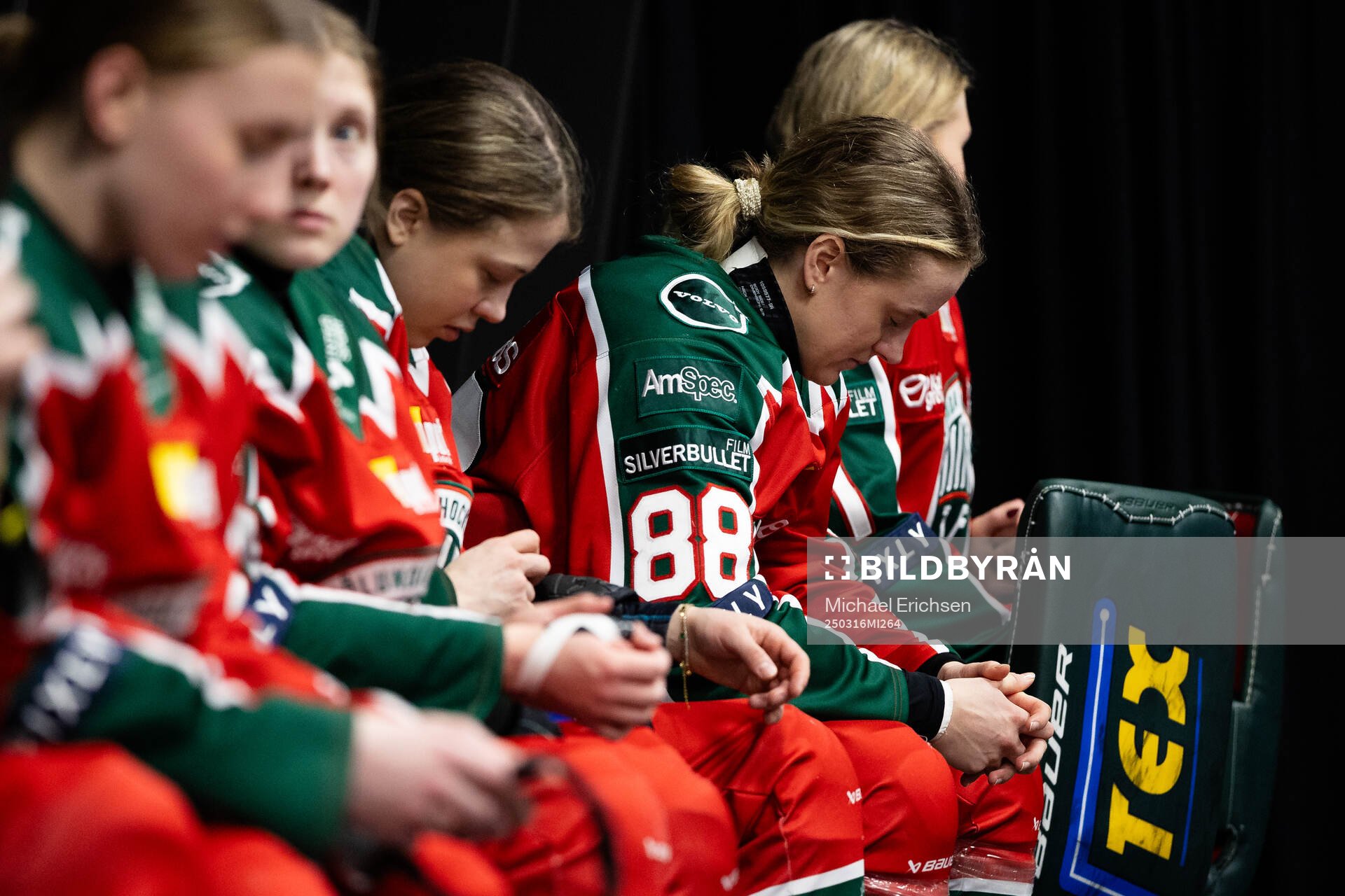 Frölundas Sydney Brodt i omklädningsrummet