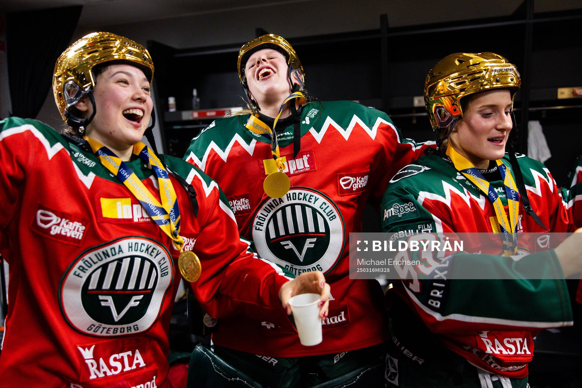 Frölundas Ebba Westerlind, målvakt Maja Helge och Nellie