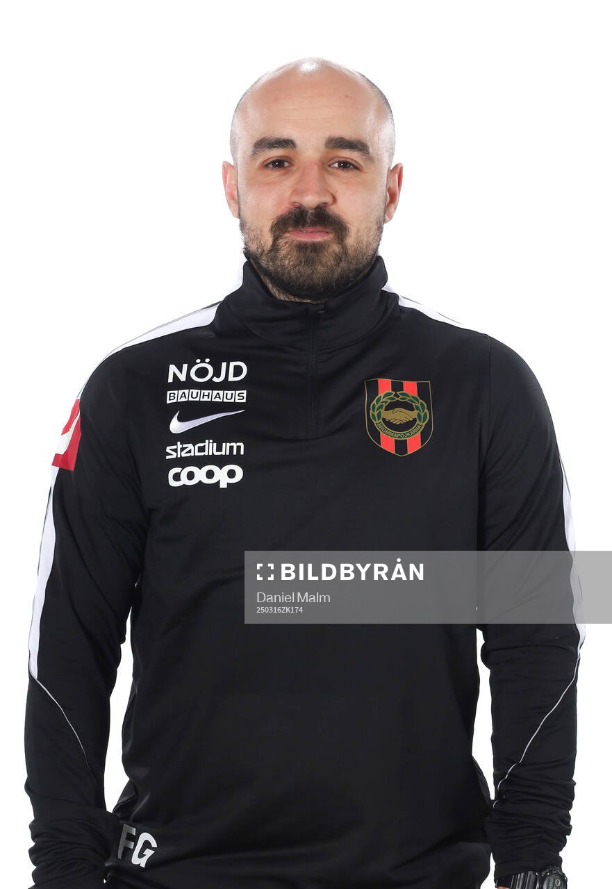 Brommapojkarnas fystränare Felipe Ghiglione