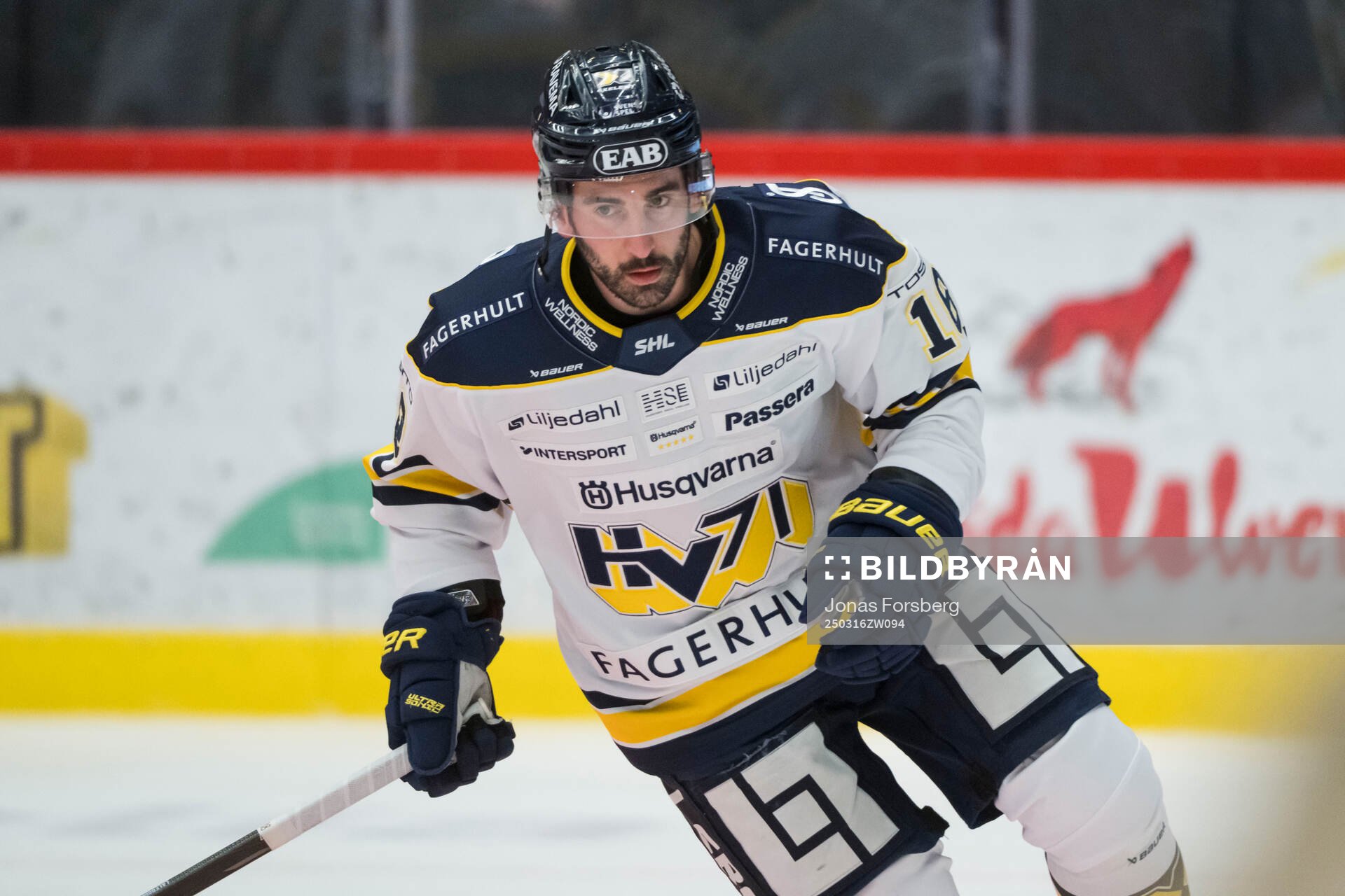 HV71s Joseph Laleggia innan match två i kvalet till SHL
