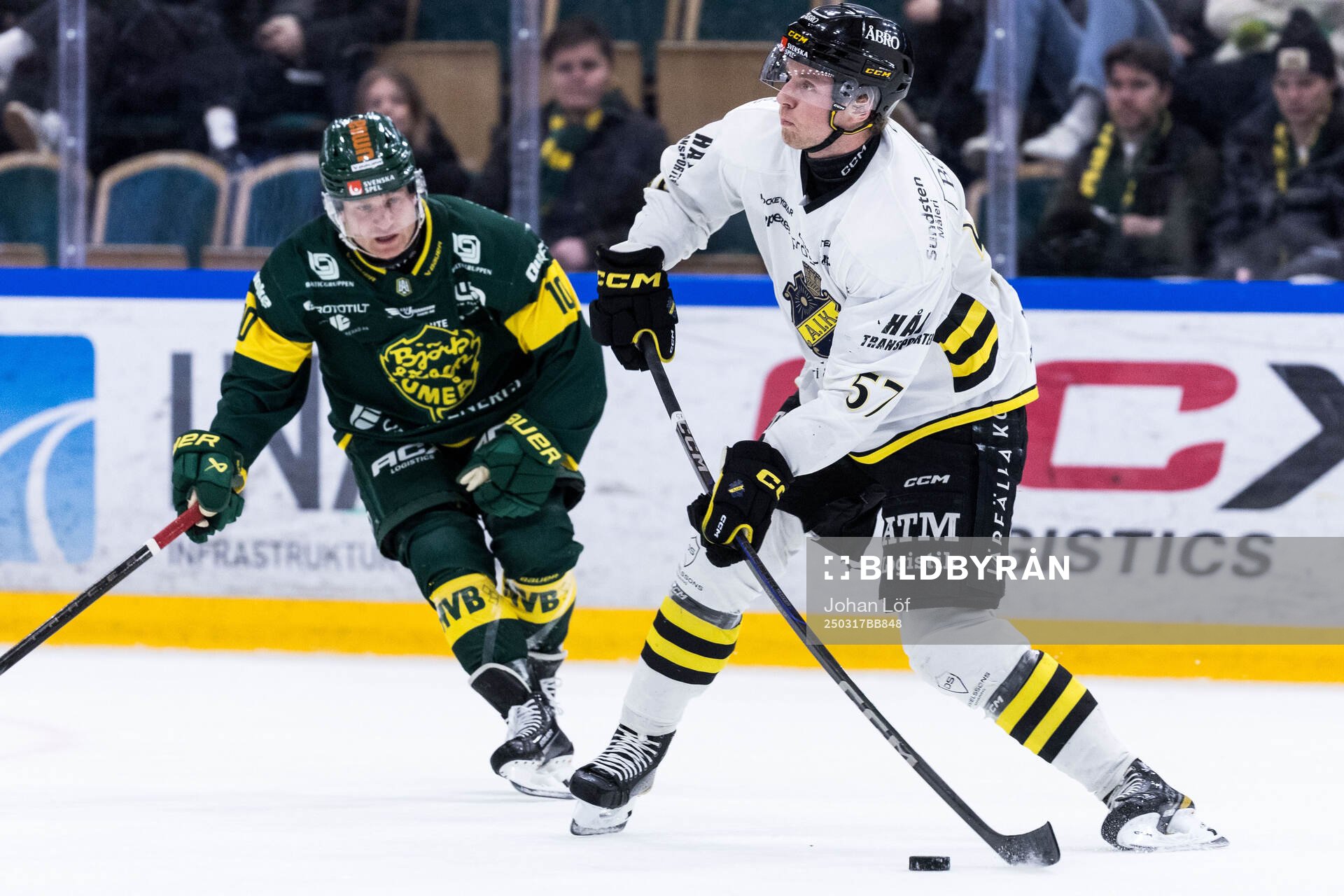 Björklövens Marcus Nilsson och AIKs Alfred Barklund
