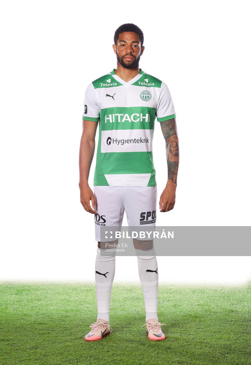 Västerås Elijah Dixon-Bonner poserar för ett porträtt den 17 mars 2025 i Västerås.