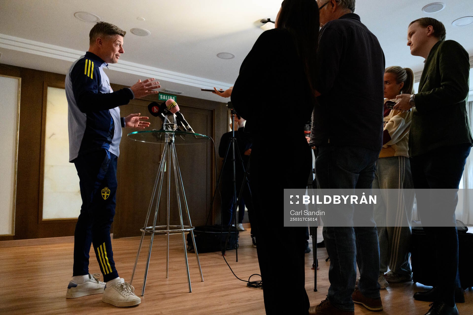 Head coach Jon Dahl Tomasson of the Swedish men's national