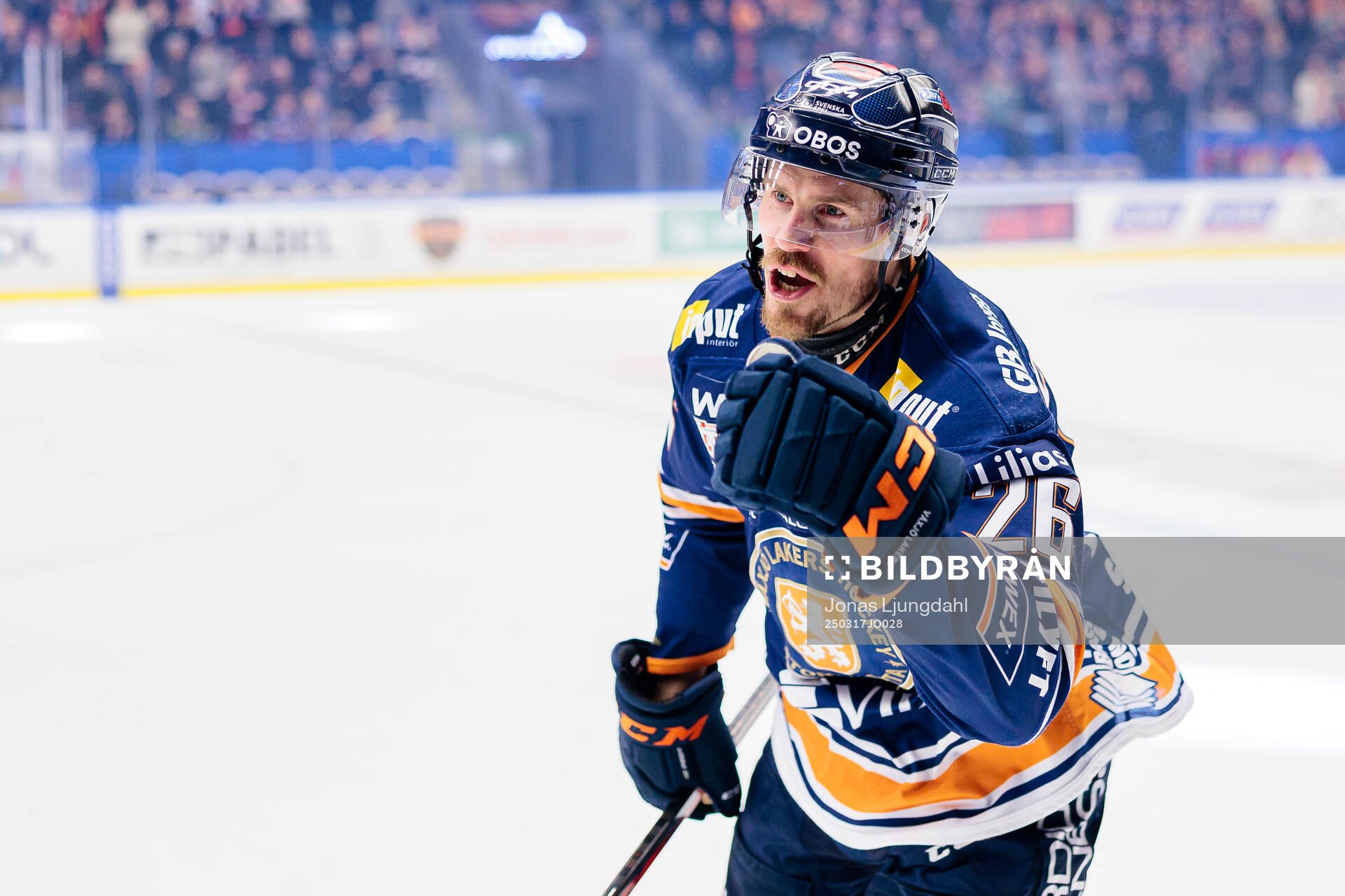 Växjös Emil Larsson jublar
