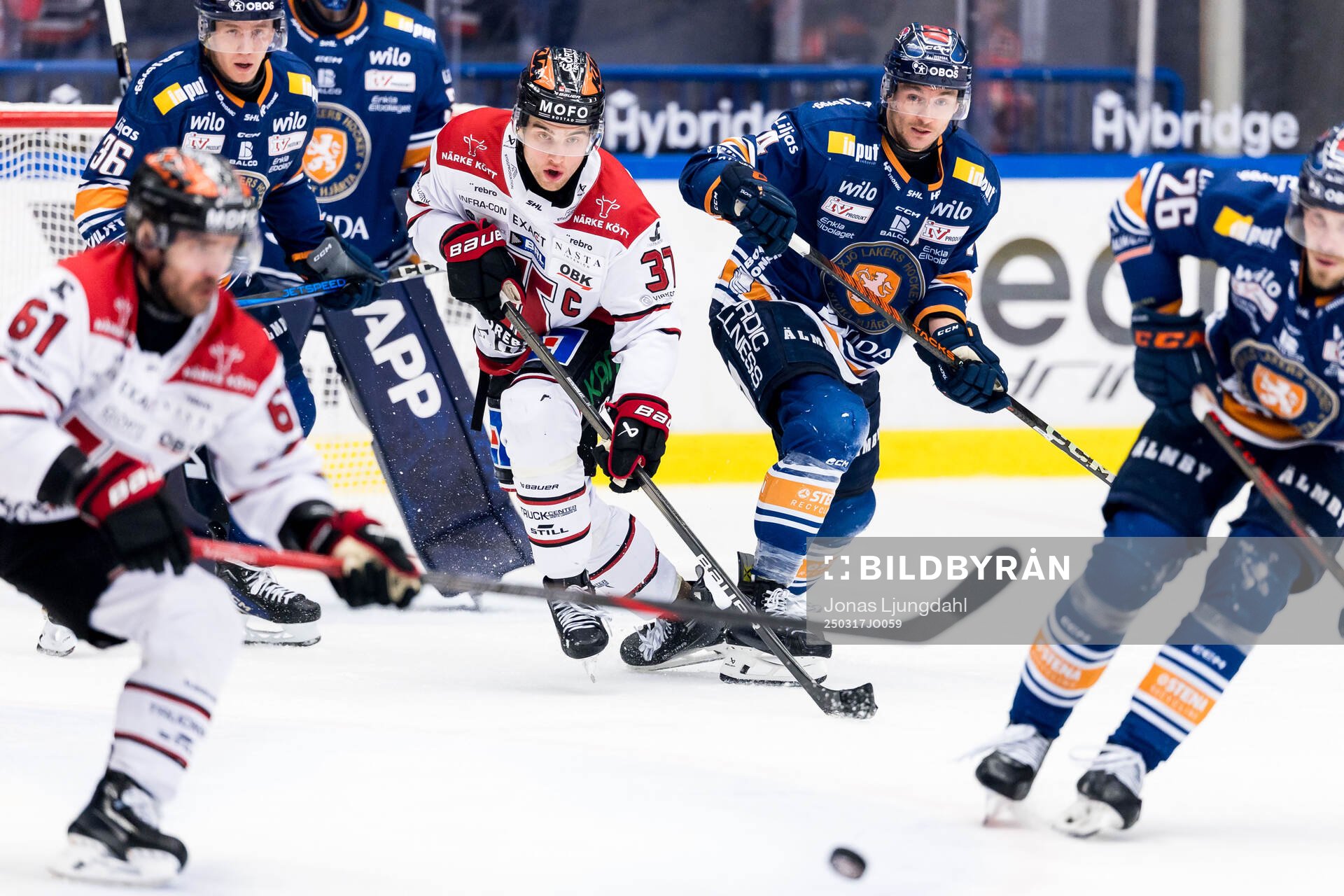 Örebros Glenn Gustafsson och Växjös Keegan Lowe