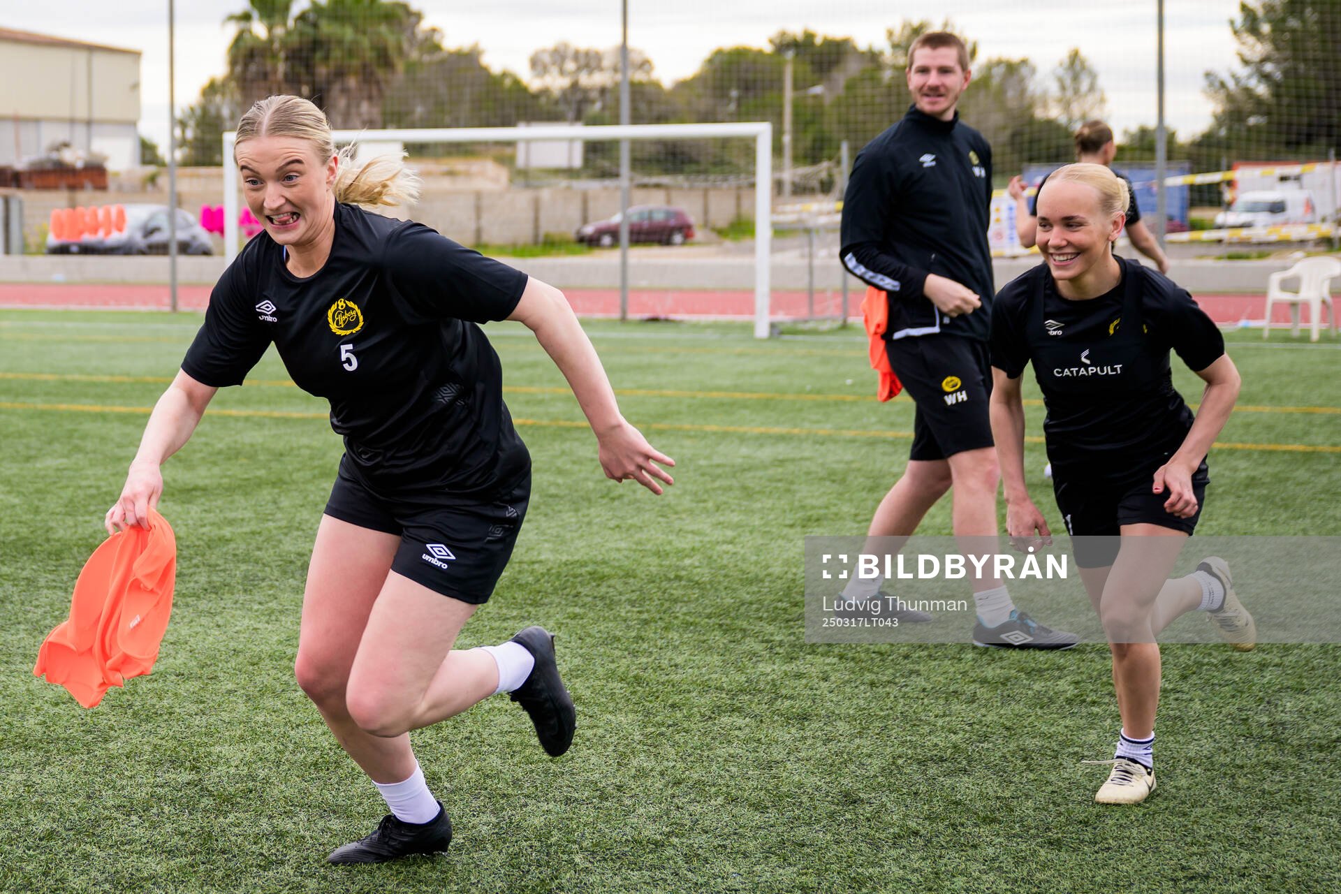 Frida Elofsson och Tea Skoglund