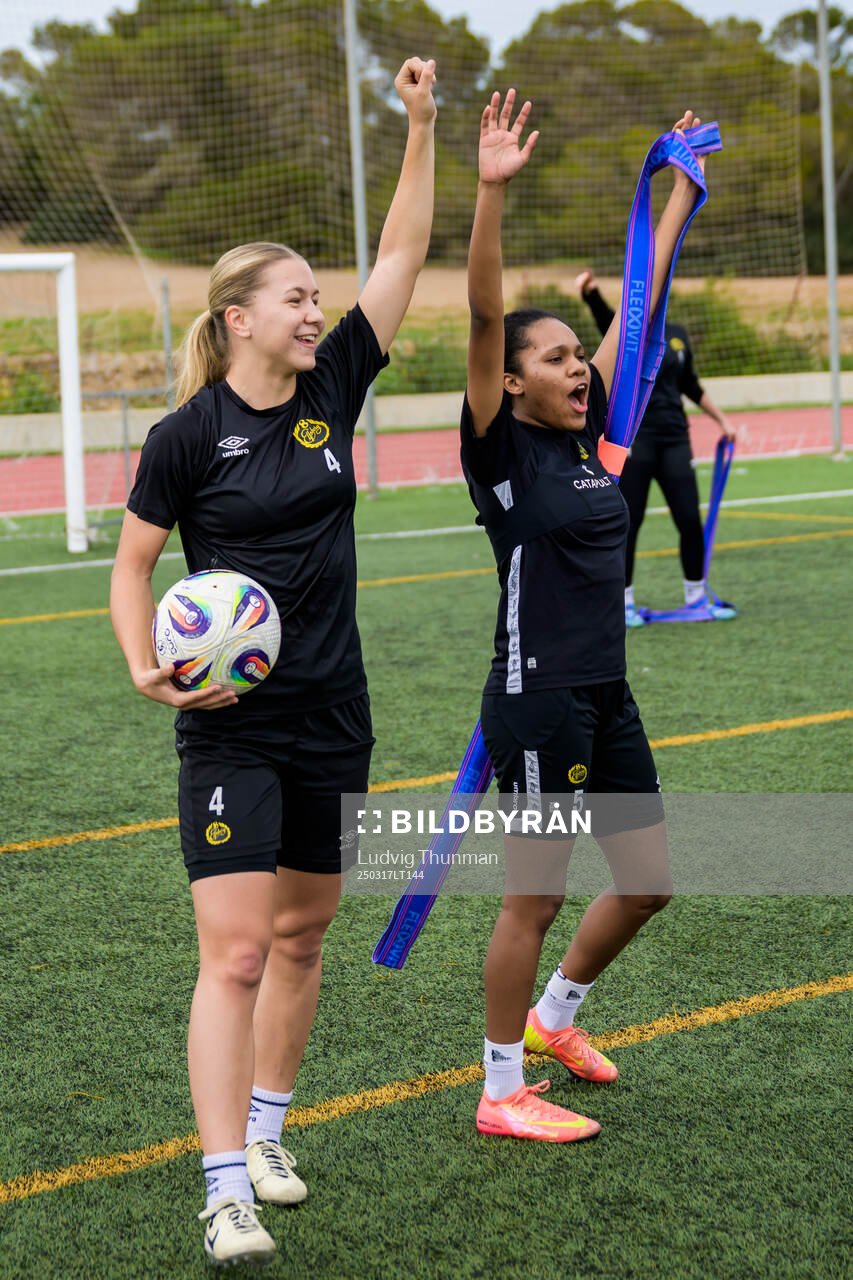 Alice Broman och Vanessa Lopez