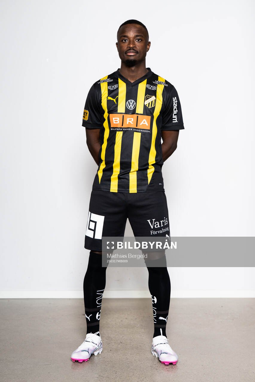 Häckens nyförvärv Brice Wembangomo