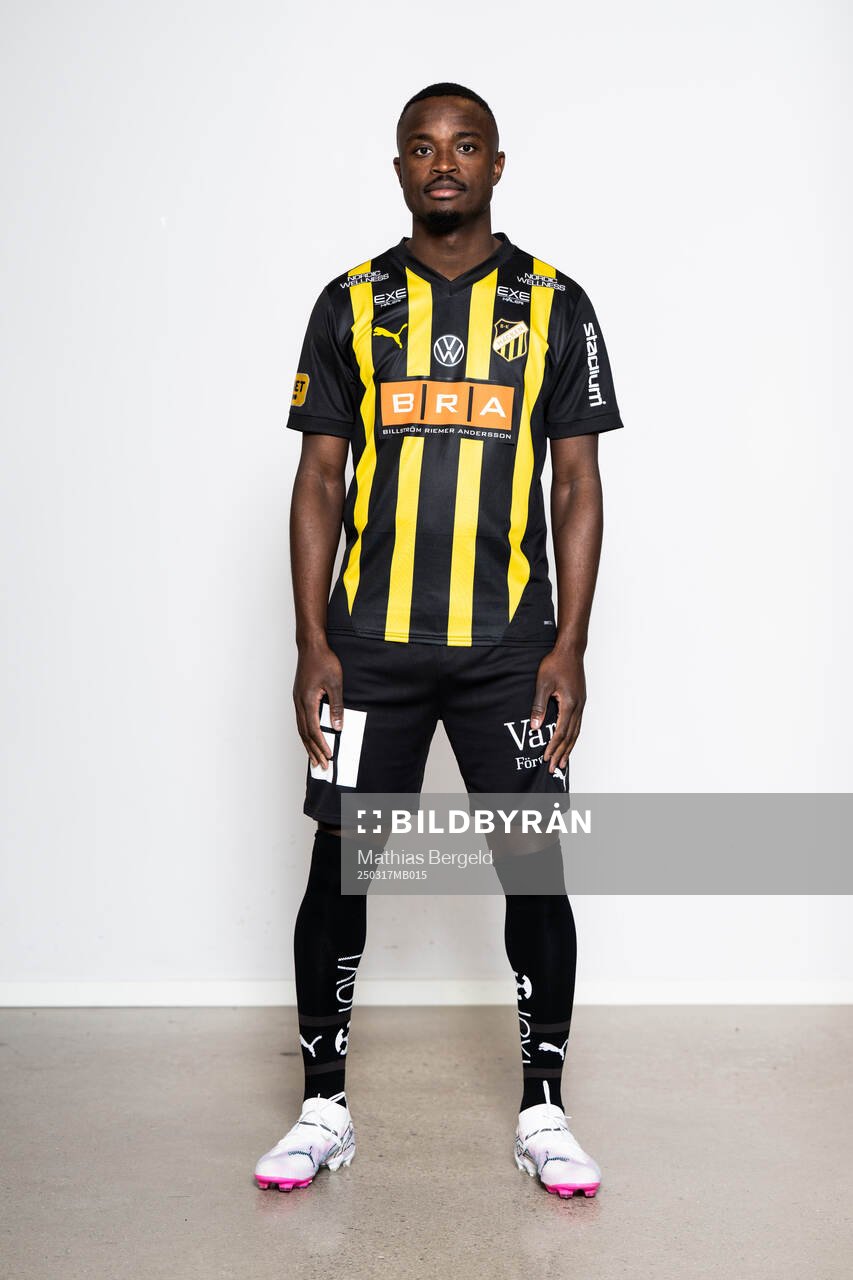 Häckens nyförvärv Brice Wembangomo