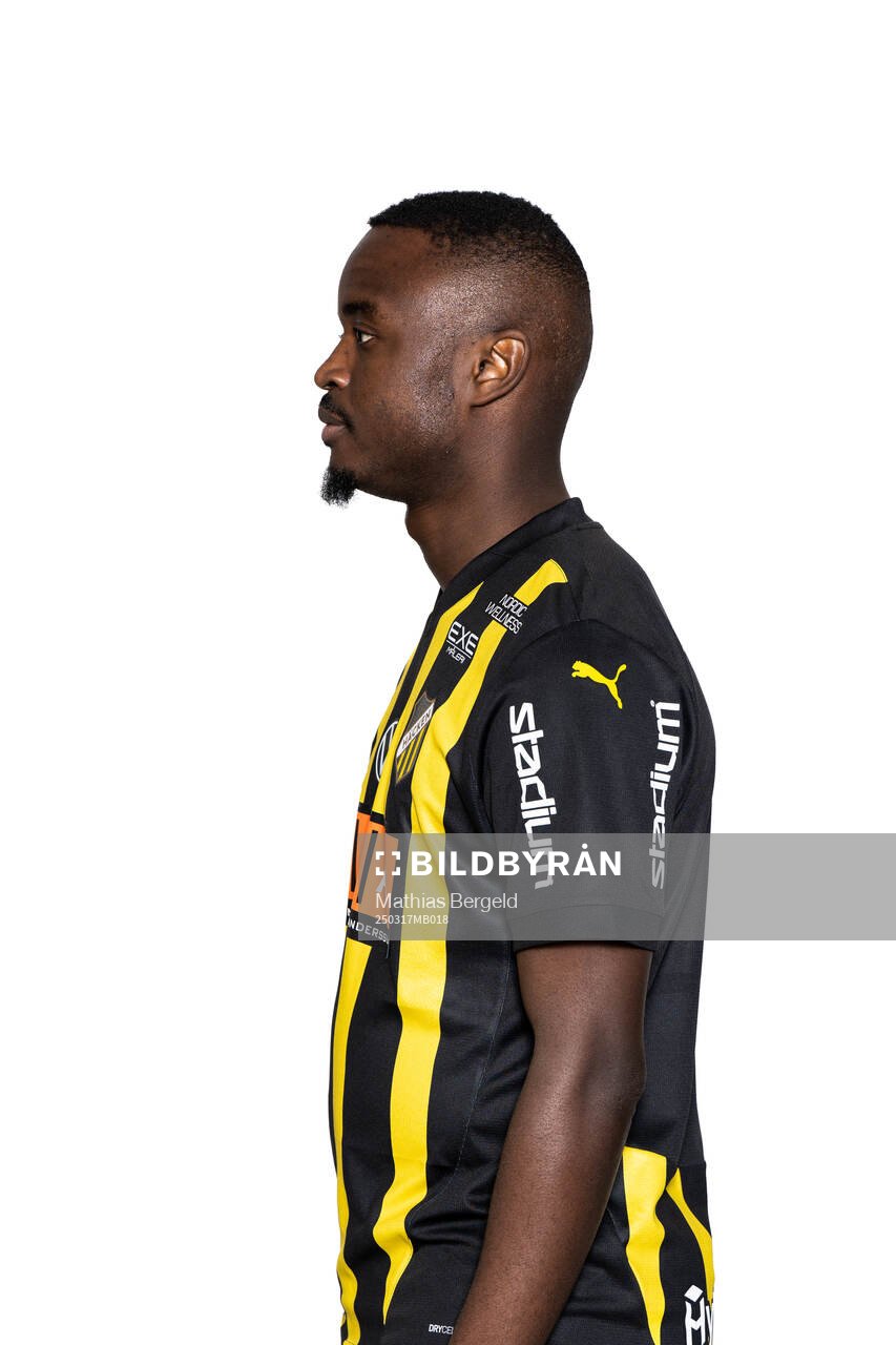 Häckens nyförvärv Brice Wembangomo