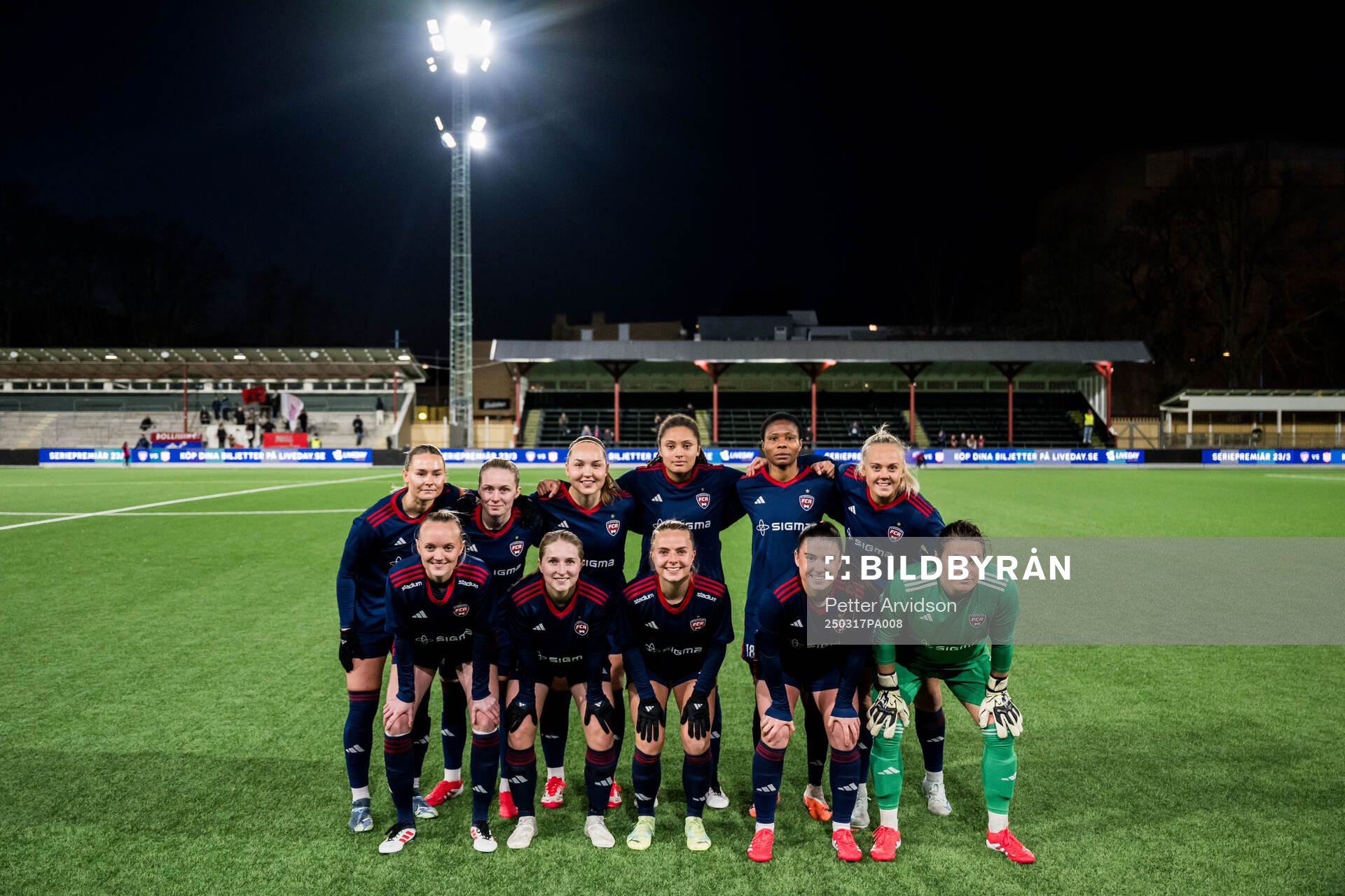 Rosengårds startelva ställer upp för en lagbild