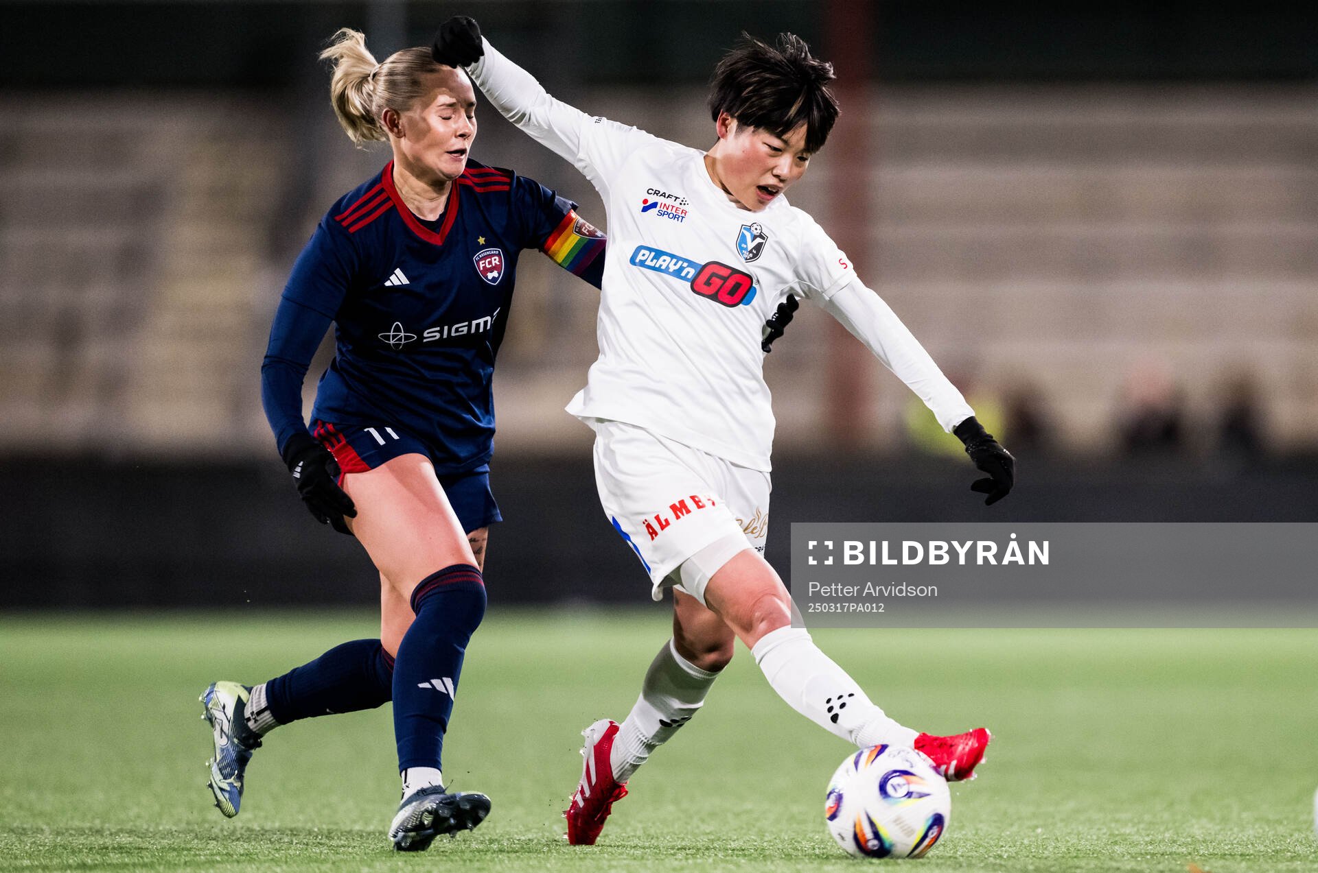 Rosengårds Emma Jansson och Växjö DFFs Suzu Amano