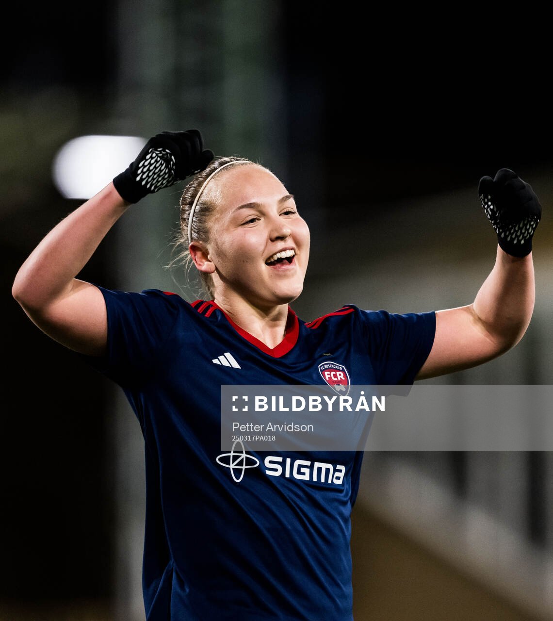 Rosengårds Oona Sevenius jublar
