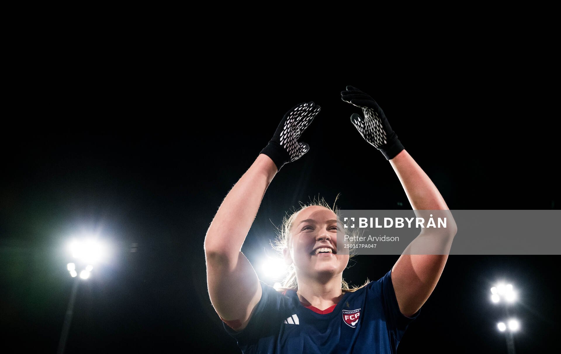 Rosengårds Oona Sevenius jublar