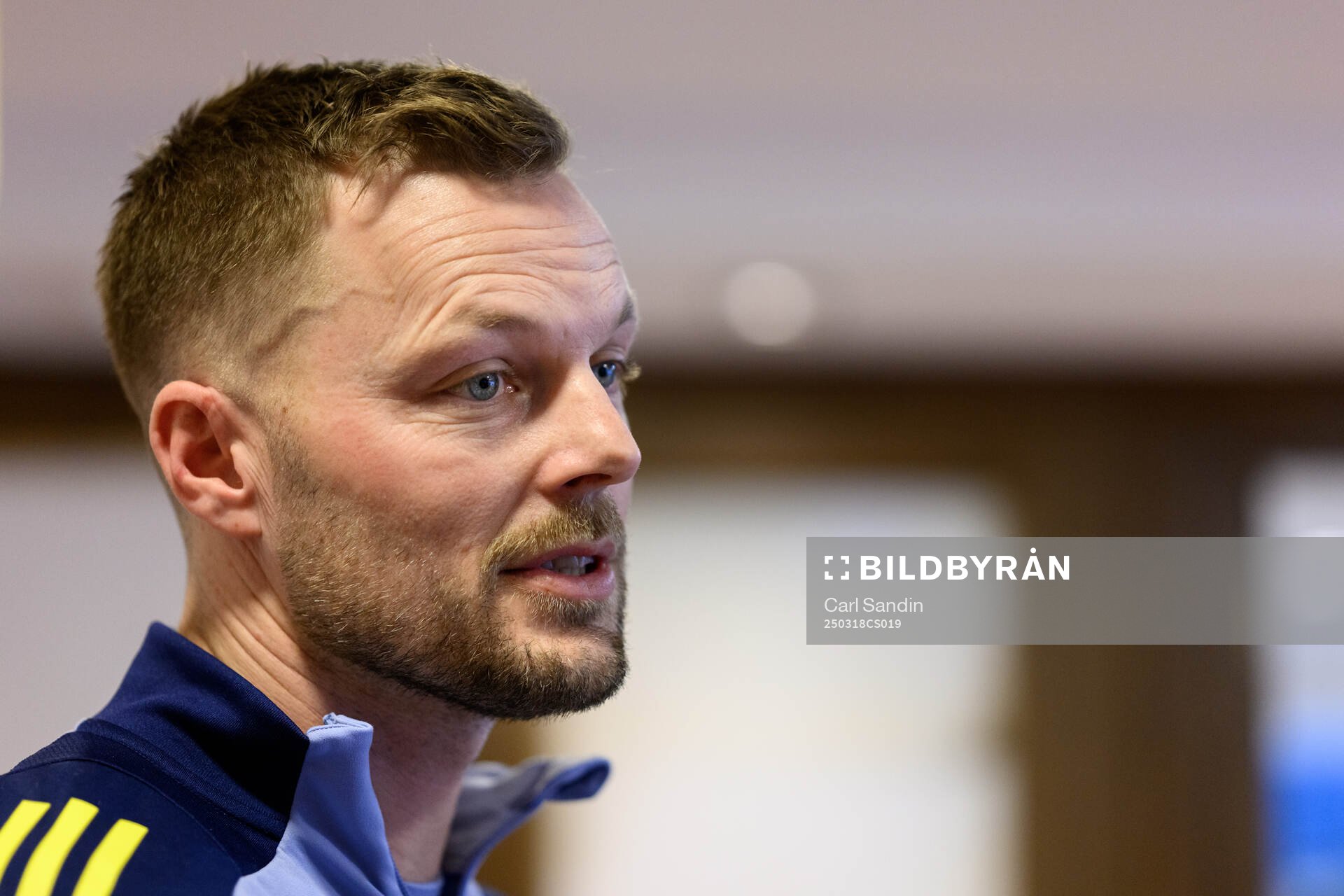 Assistant coach Sebastian Larsson of the Swedish men's