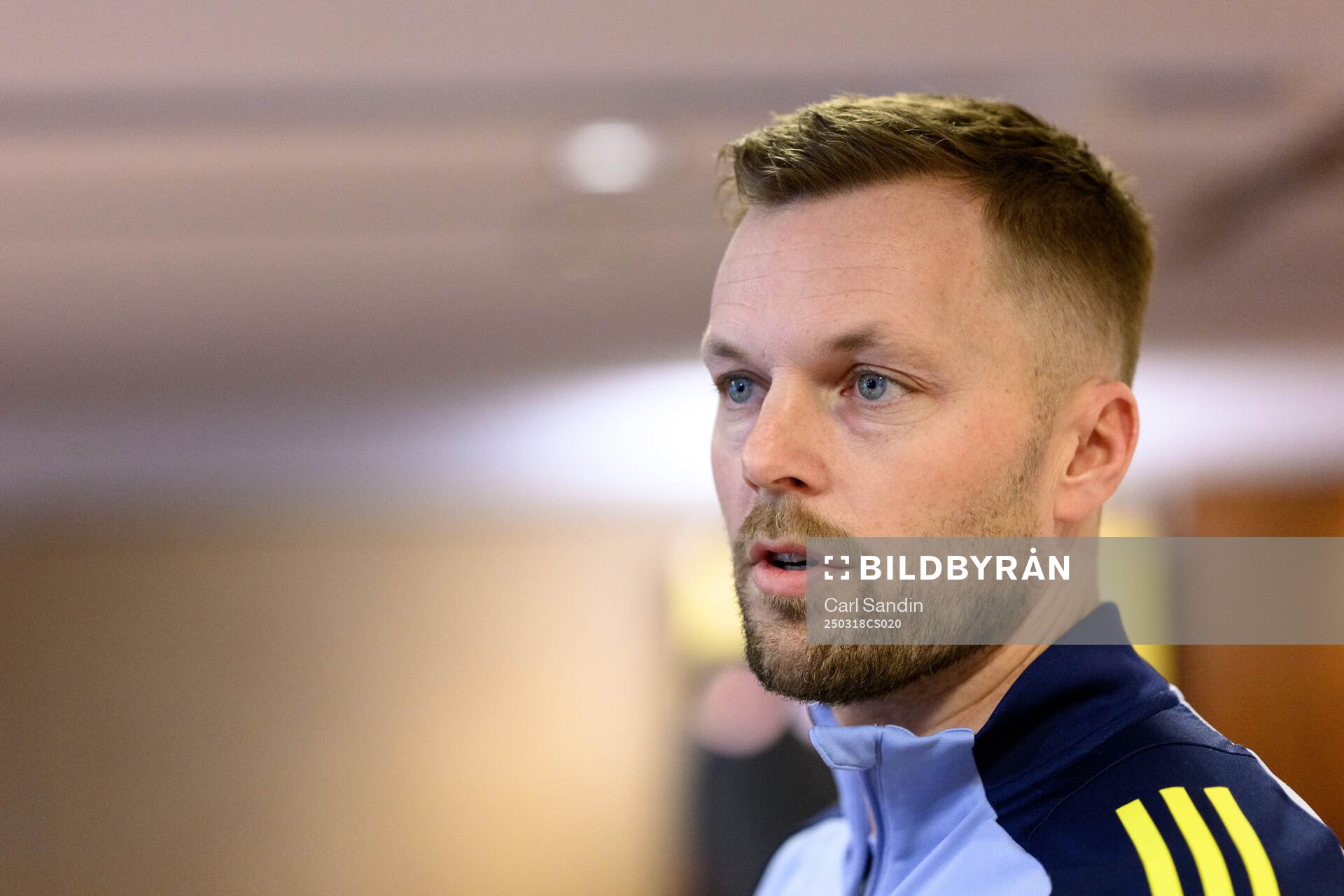 Assistant coach Sebastian Larsson of the Swedish men's