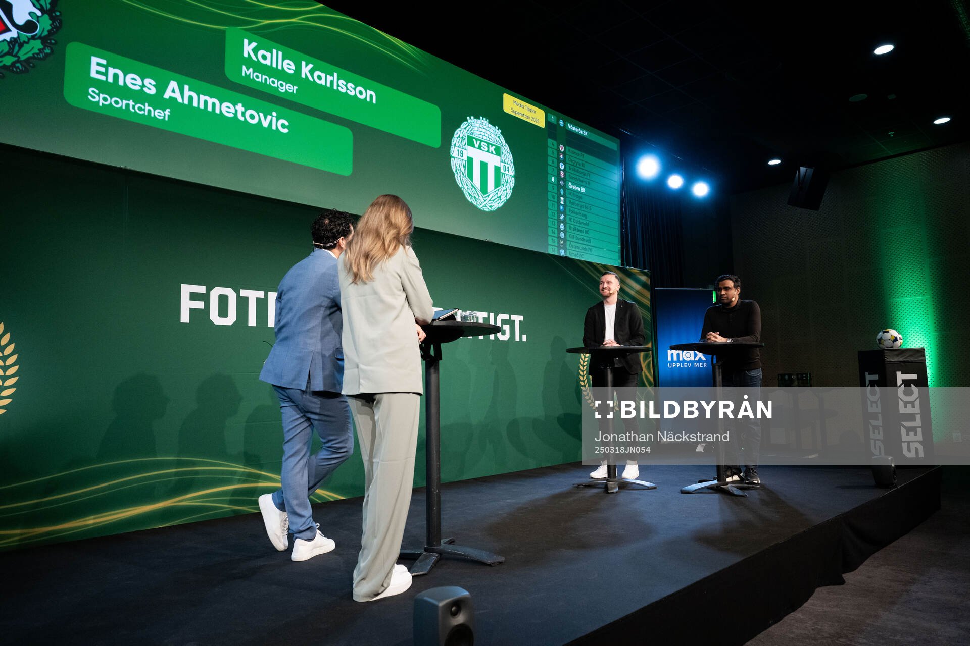 Örebros sportchef Enes Ahmetovic och Västerås tränare