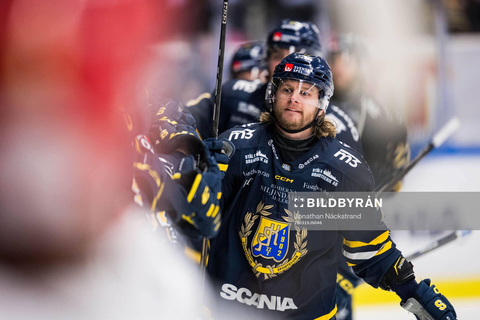 Södertäljes Nicolai Meyer jublar