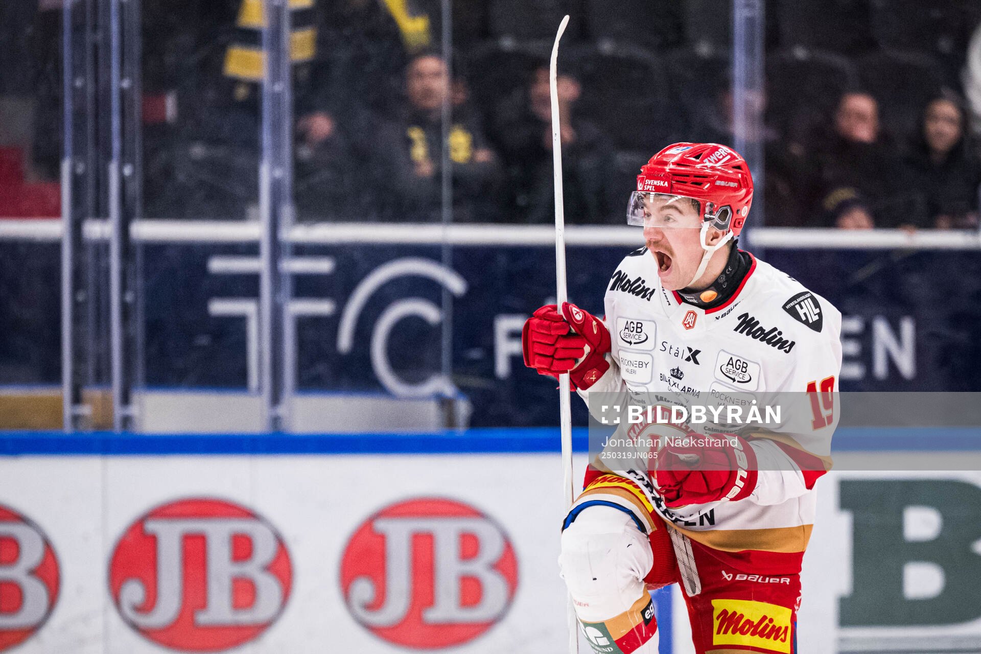 Kalmars Andrew Vanderbeck jublar