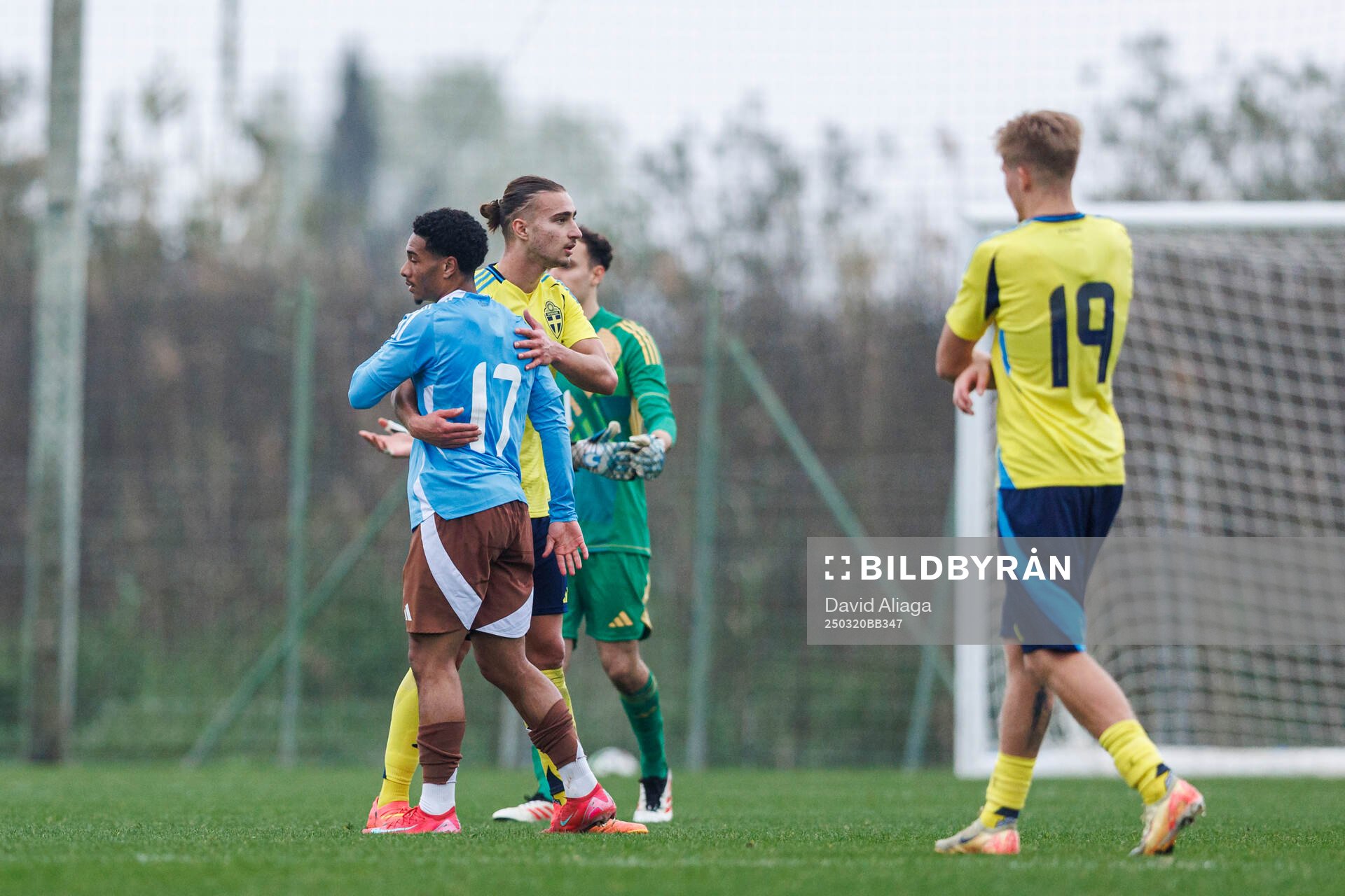 Benjamin Pauwels of Belgium and Elison Makolli of Sweden