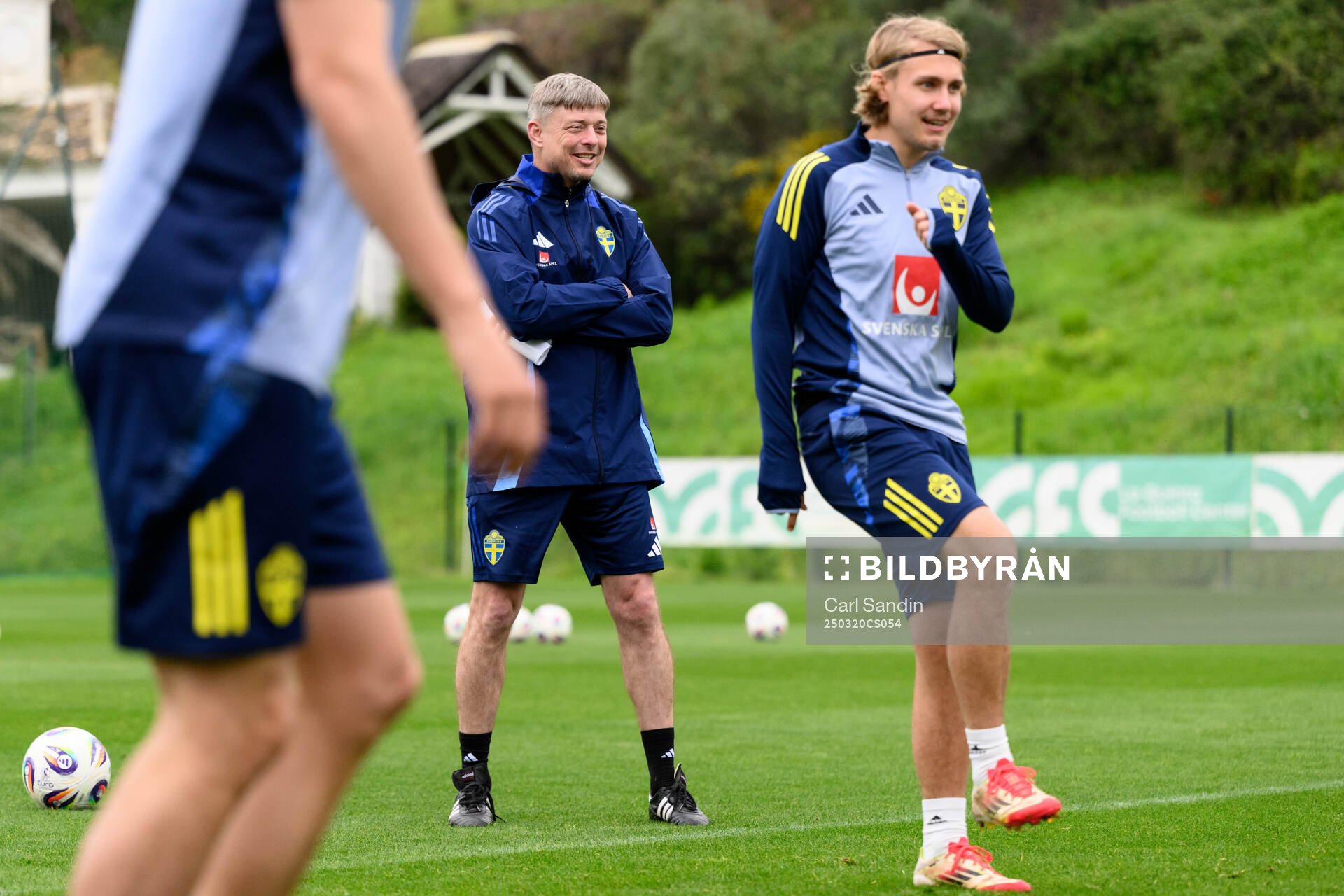 Head coach Jon Dahl Tomasson of the Swedish men's national