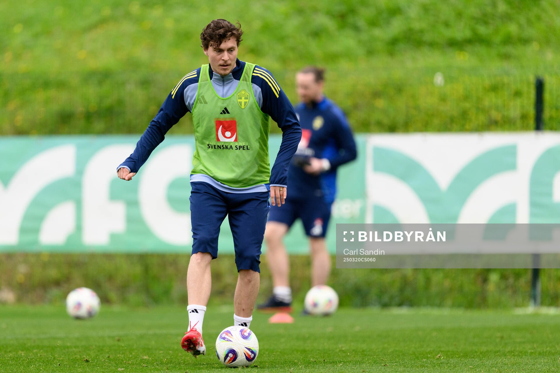 Victor Nilsson Lindelöf of the Swedish men's national