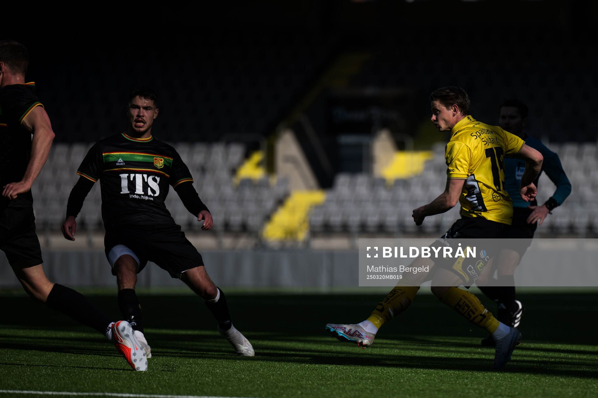Elfsborgs Simon Hedlund för 1-2