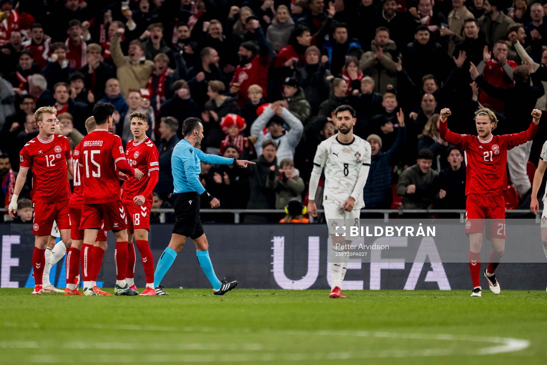 Referee Irfan Peljto awards penalty to Denmark