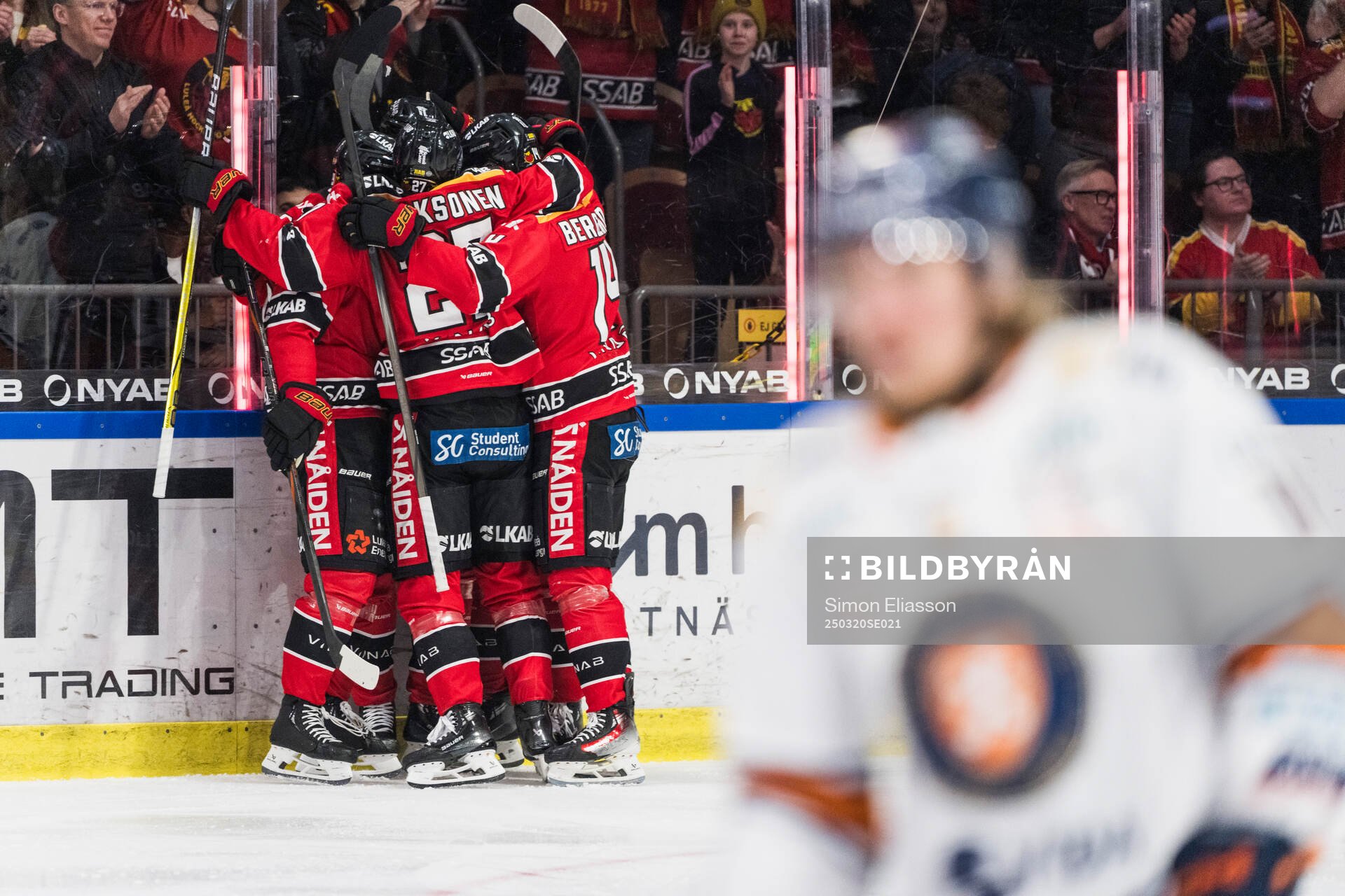 Luleås Albin Lundin jublar