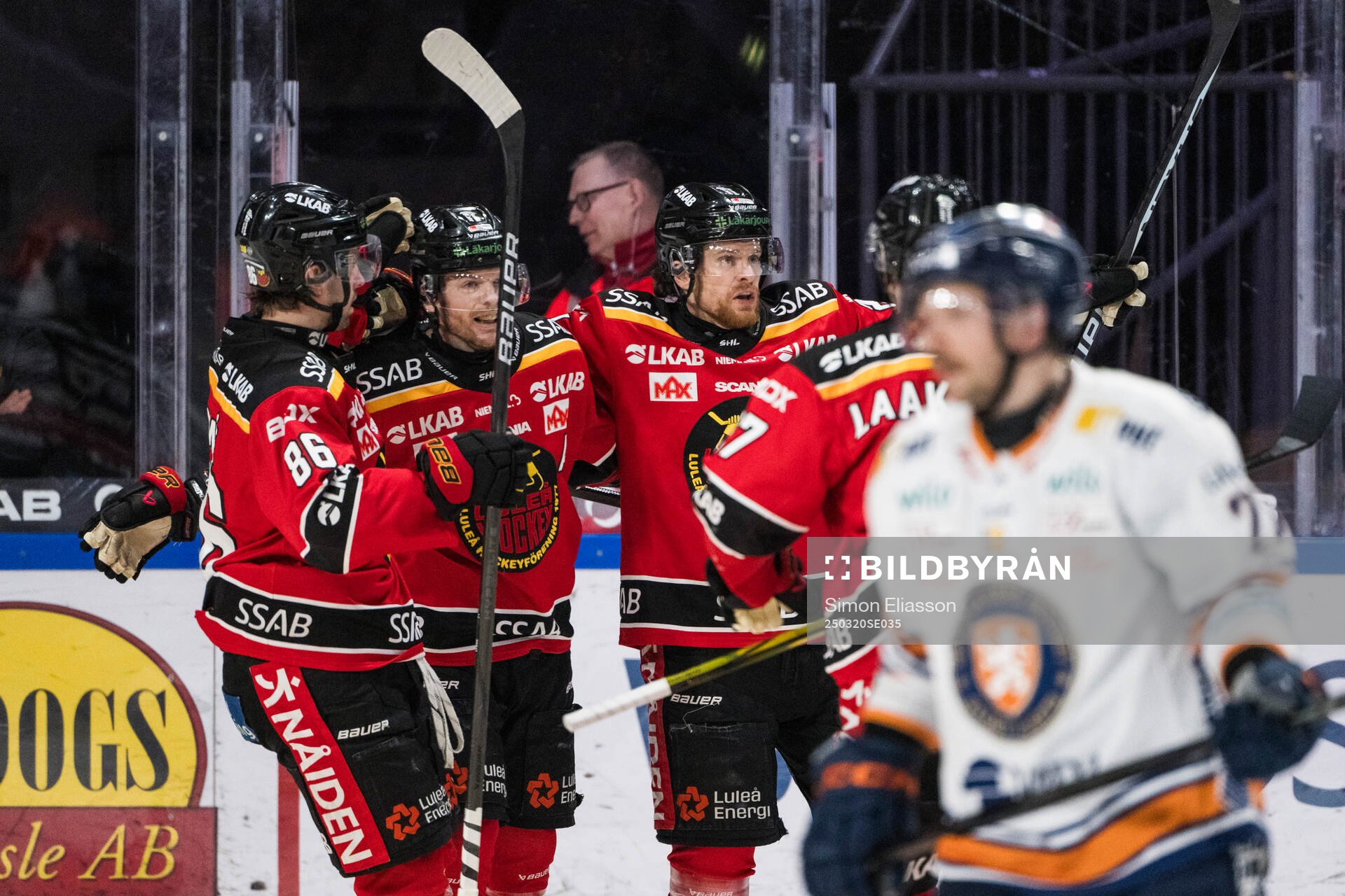 Luleås Brendan Shinnimin jublar