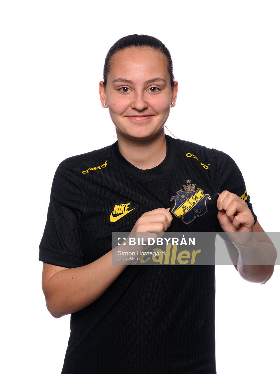 Janelle Yilmaz