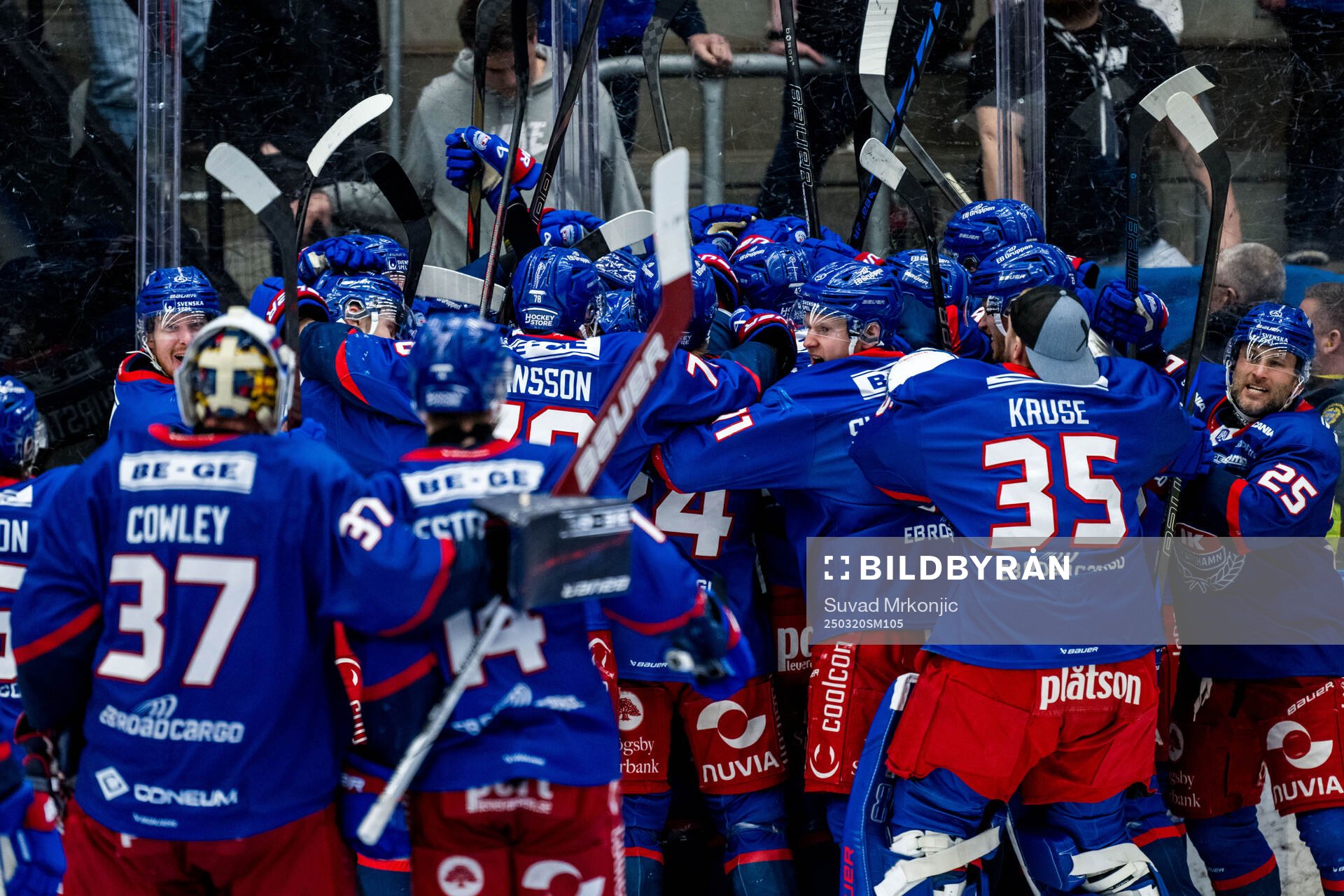 Oskarshamn spelare jublar