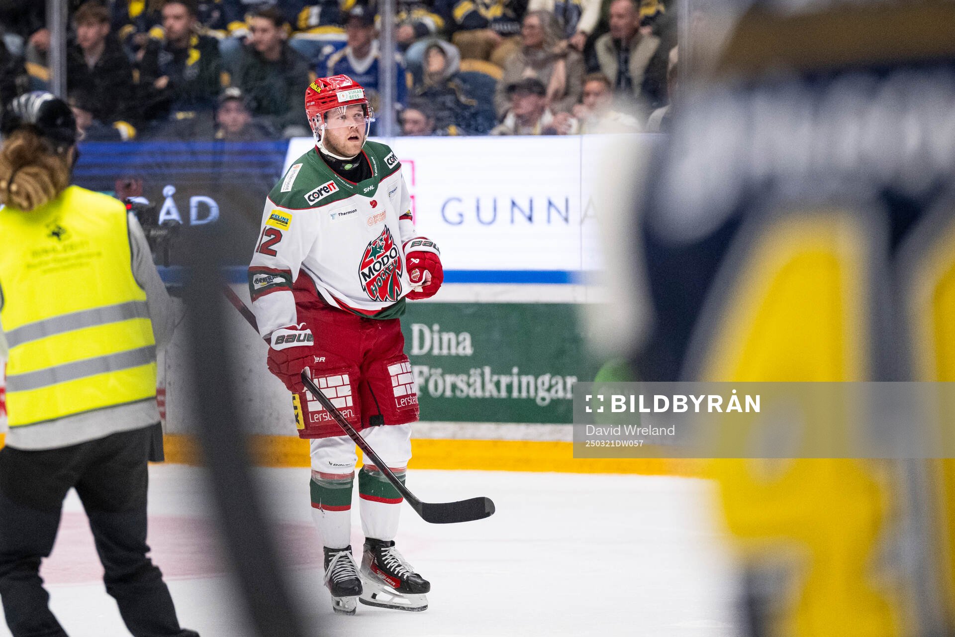 Modos Oscar Pettersson jublar